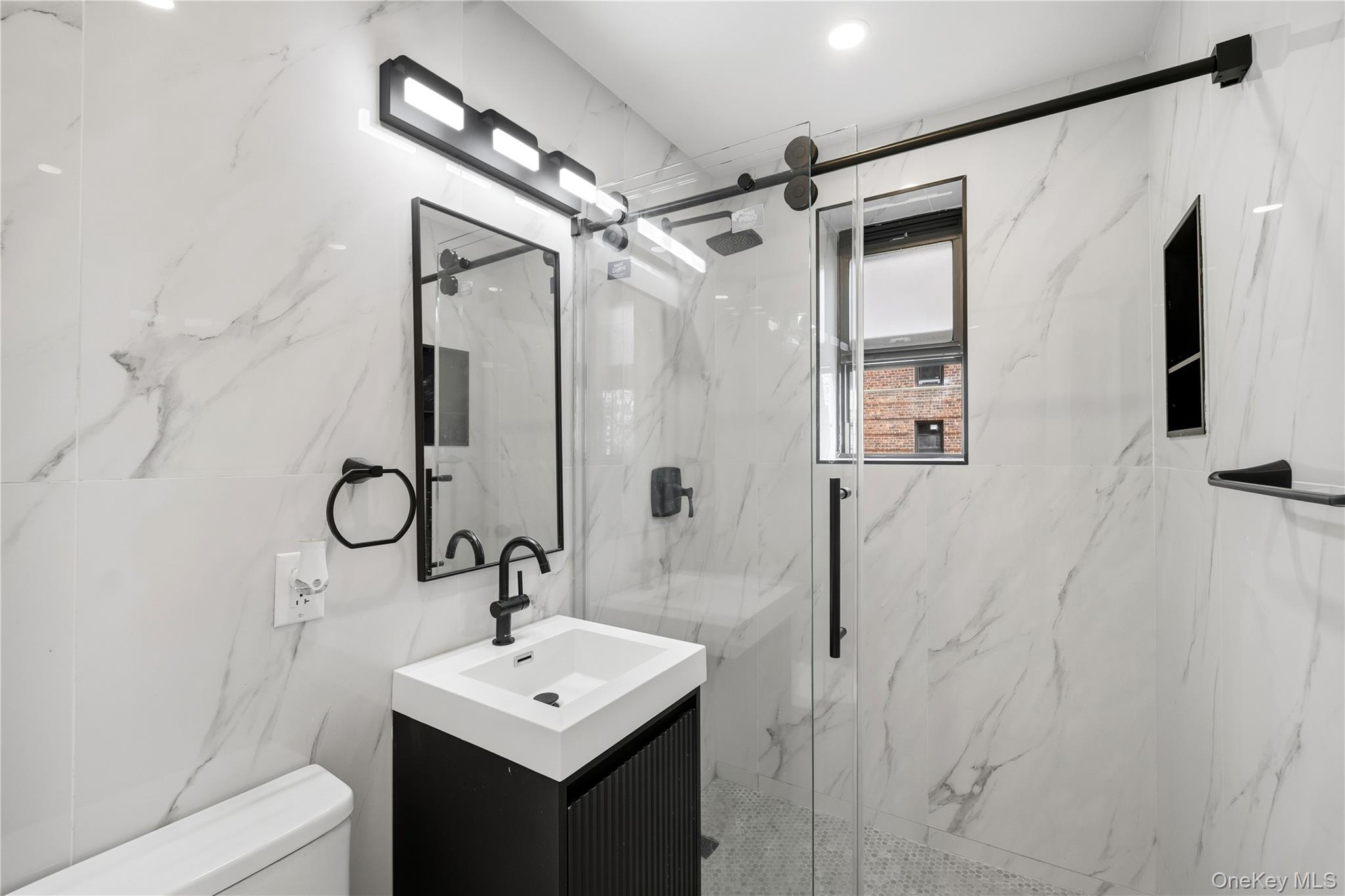 #18 photo, 226-26 Union Turnpike, 뉴욕퀸즈 Bayside , NY 11364