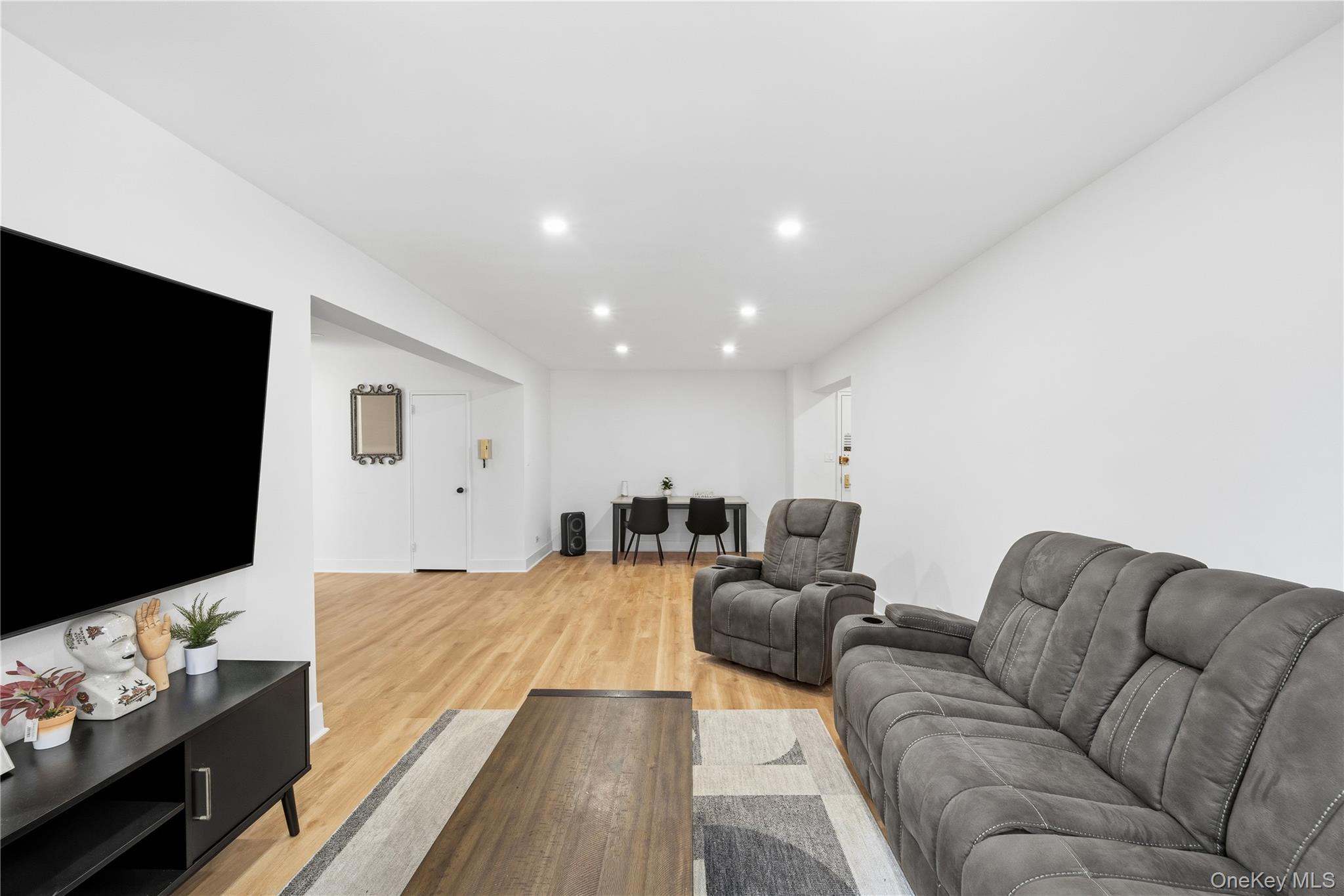 #6 photo, 226-26 Union Turnpike, 뉴욕퀸즈 Bayside , NY 11364