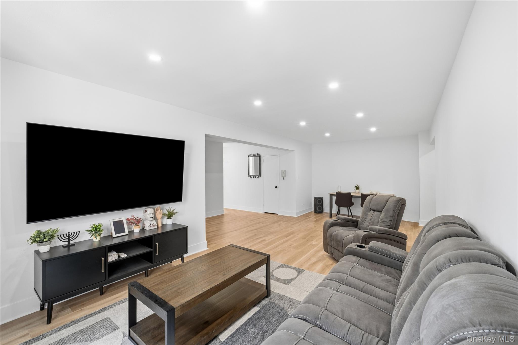 #7 photo, 226-26 Union Turnpike, 뉴욕퀸즈 Bayside , NY 11364