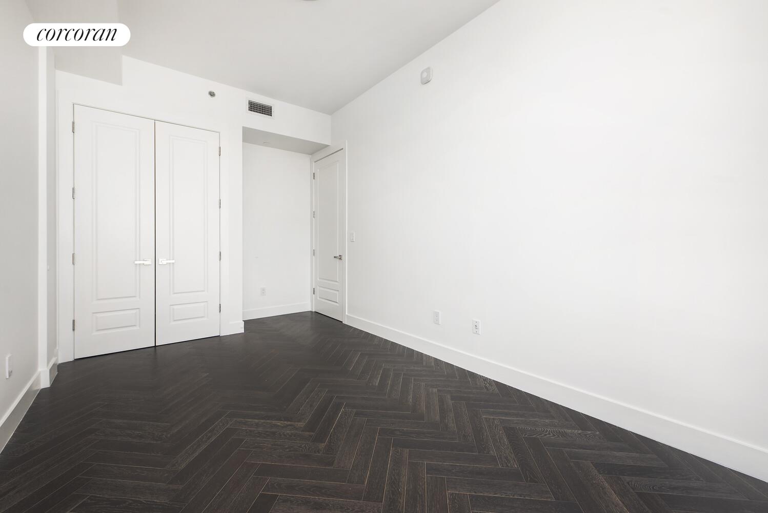 #14 photo, Long Island City, कुईंस Long Island City , NY 11101