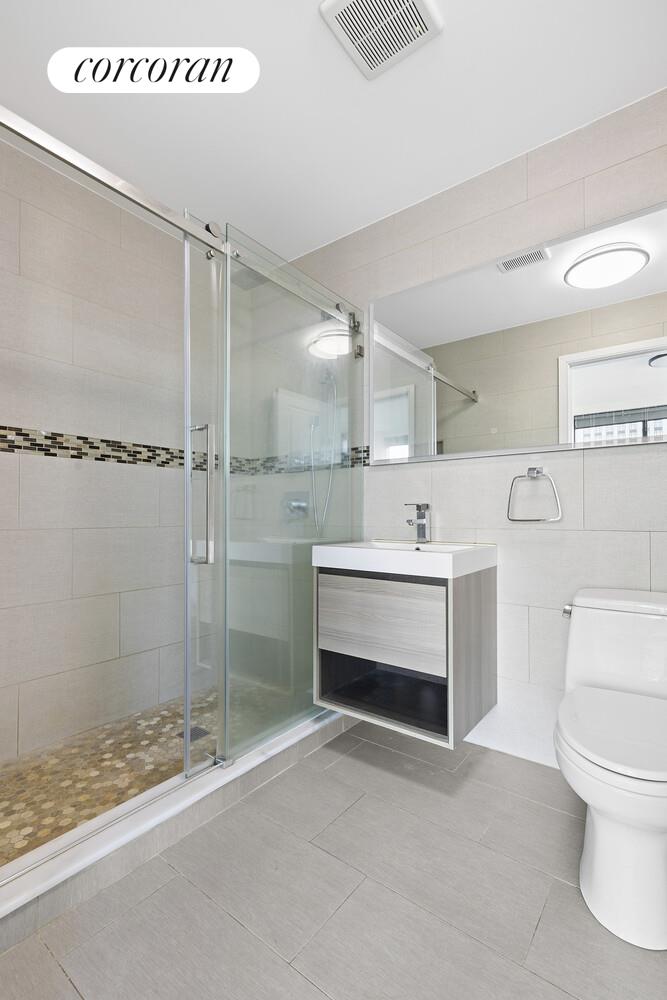 #4 photo, 41-04 27TH Street, Long Island City , NY 11101