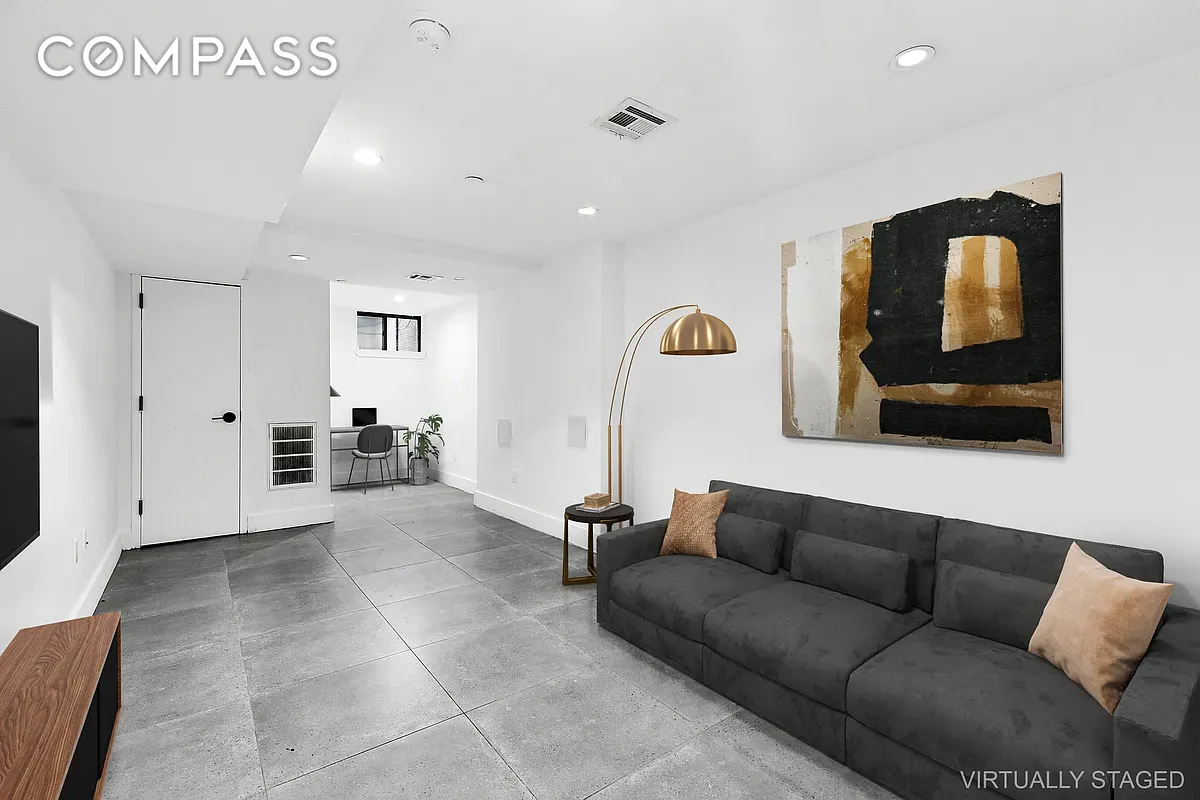 #10 photo, Ridgewood, कुईंस Ridgewood , NY 11385