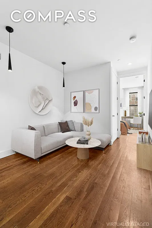 #4 photo, Ridgewood, कुईंस Ridgewood , NY 11385