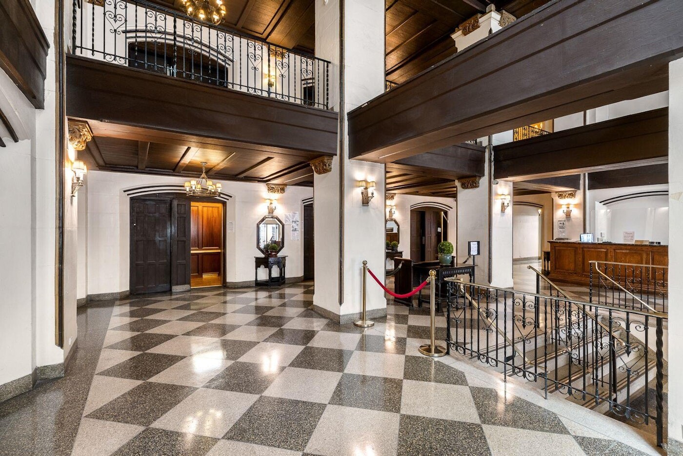 #11 photo, 320 E 42ND Street, 曼哈顿 Murray Hill , NY 10017