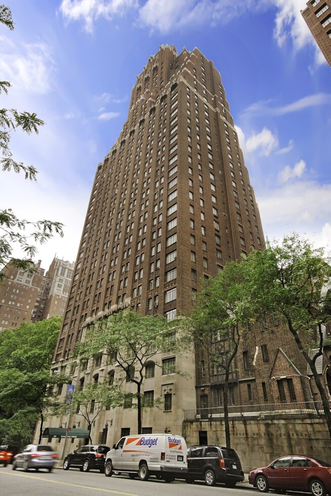 #17 photo, 320 E 42ND Street, 曼哈顿 Murray Hill , NY 10017