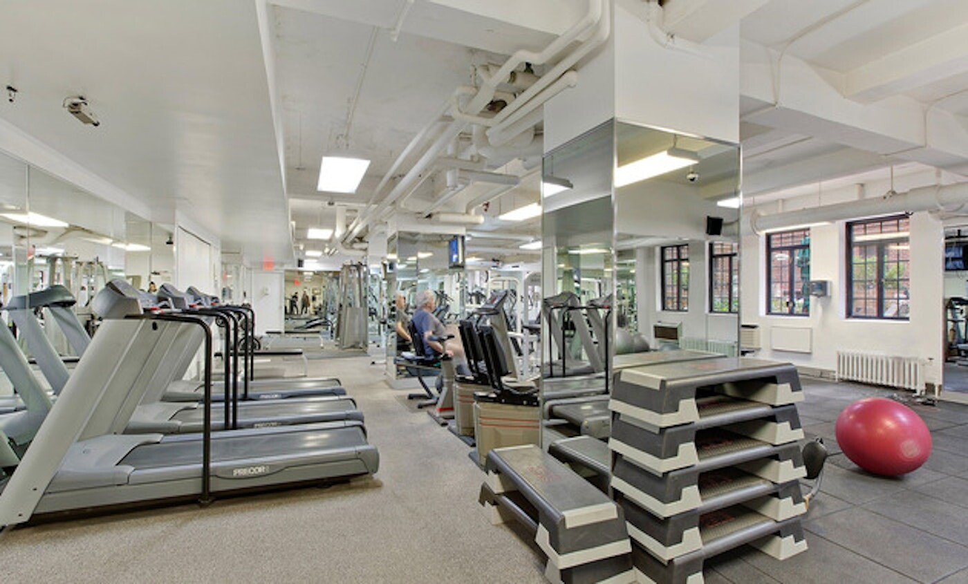 #18 photo, 320 E 42ND Street, 曼哈顿 Murray Hill , NY 10017