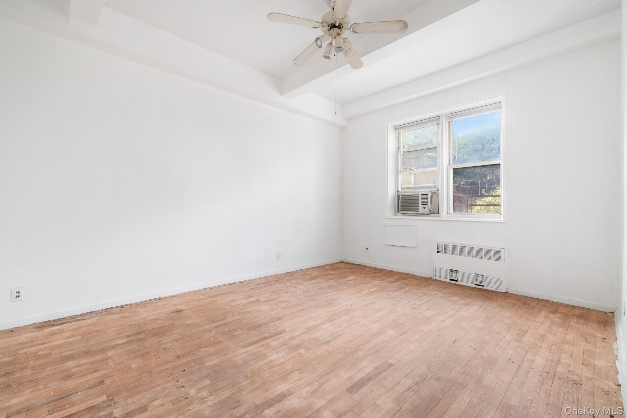 #11 photo, 245 Rumsey Rd, Yonkers , NY 10701