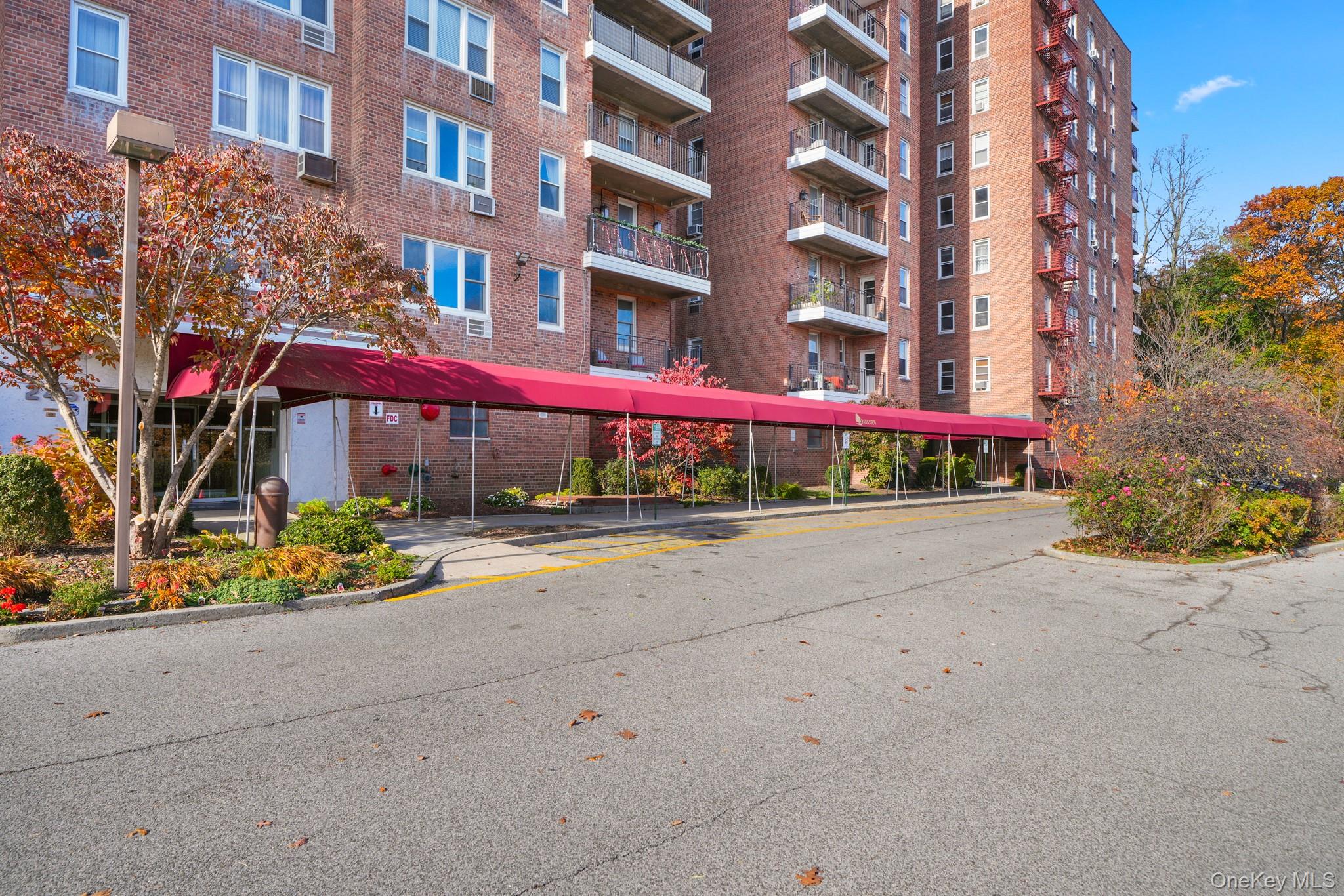 #14 photo, 245 Rumsey Rd, Yonkers , NY 10701