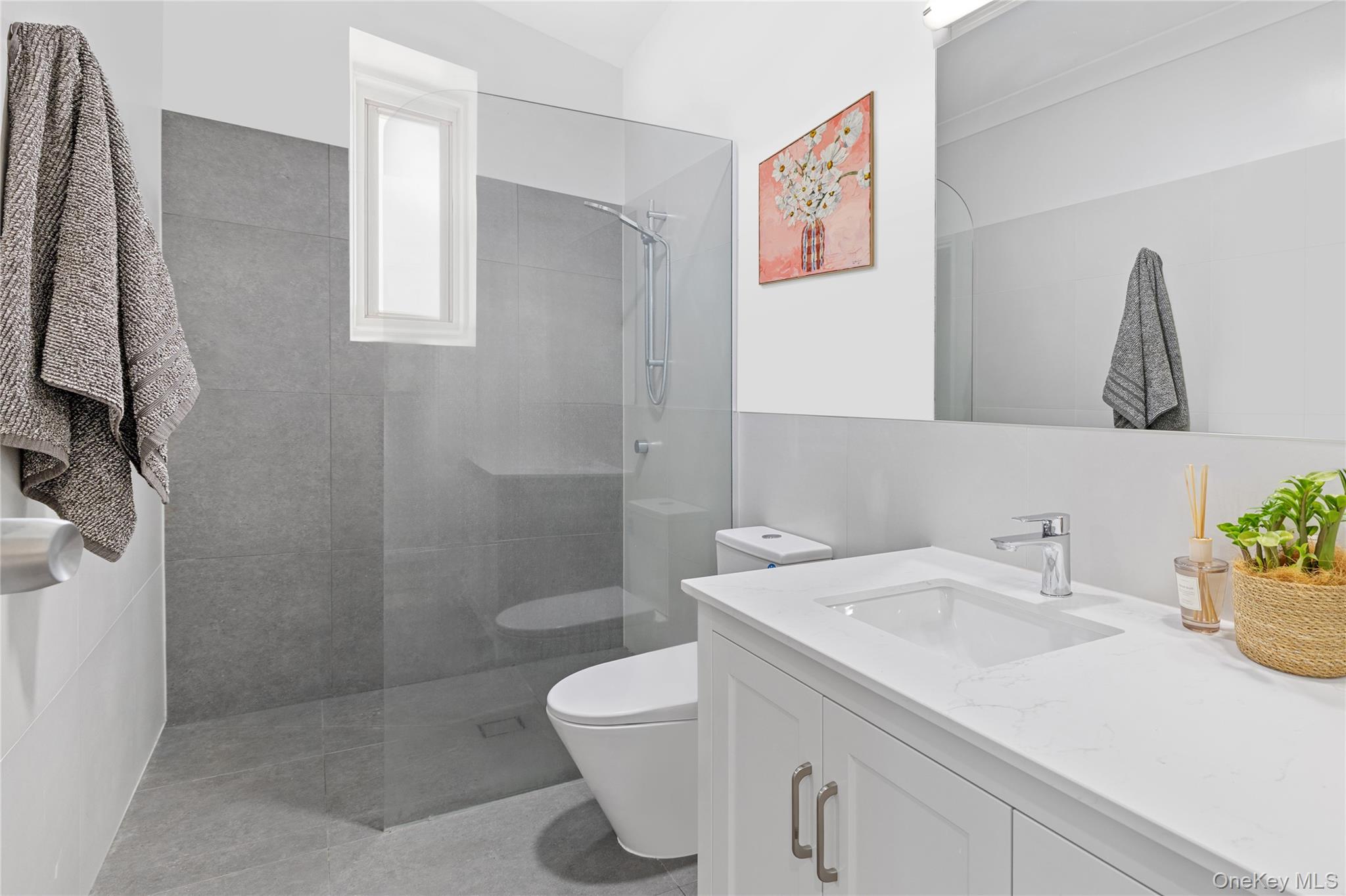 #6 photo, 245 Rumsey Rd, Yonkers , NY 10701