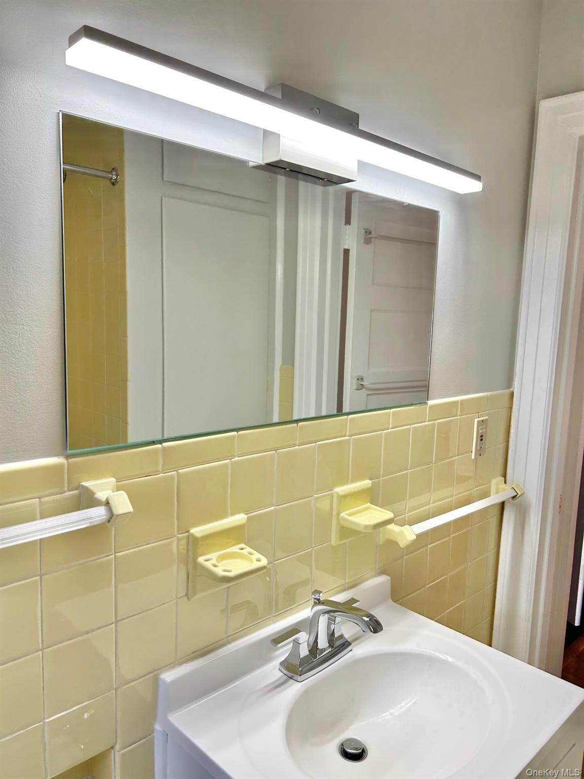 #17 photo, 93 Myrtle Boulevard, Larchmont , NY 10538