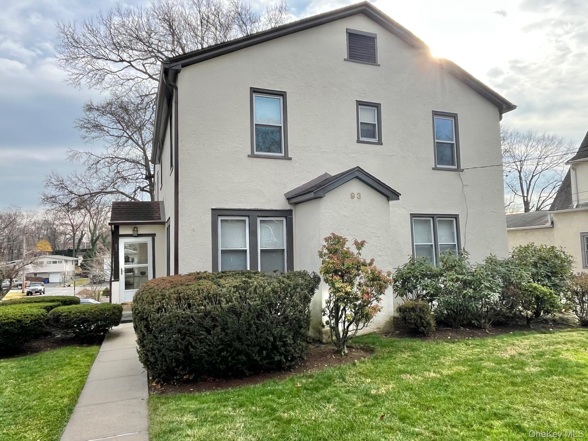 #3 photo, 93 Myrtle Boulevard, Larchmont , NY 10538