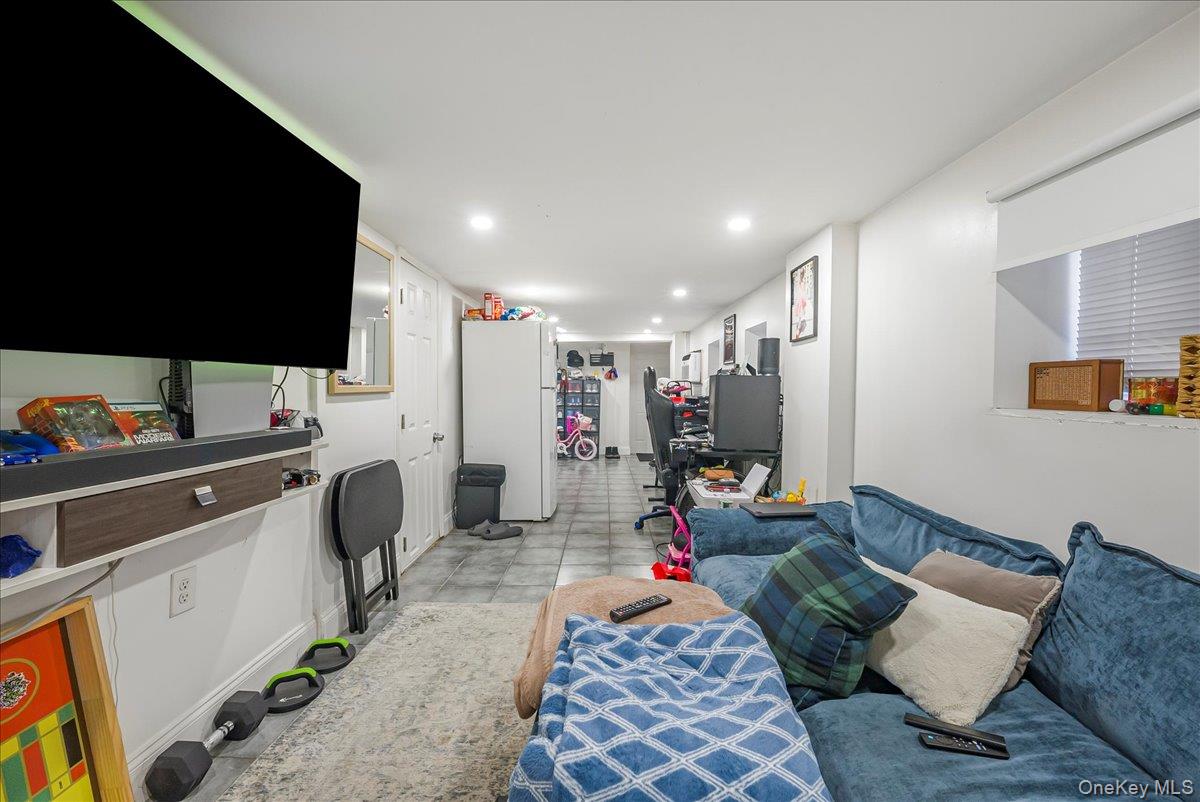 #12 photo, 1526 Kennellworth Place, Бронкс ‖ Bronx , NY 10465