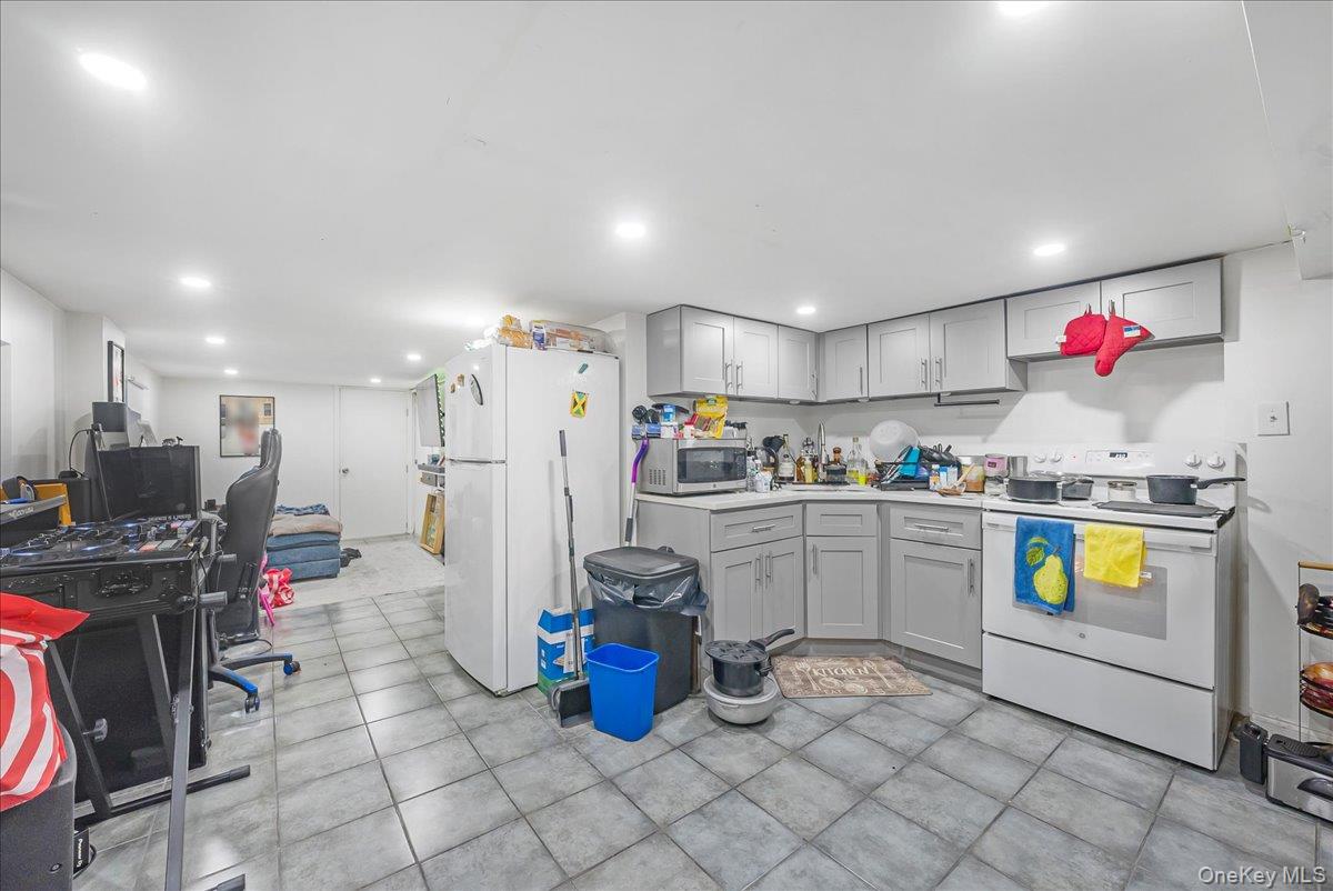 #15 photo, 1526 Kennellworth Place, Бронкс ‖ Bronx , NY 10465