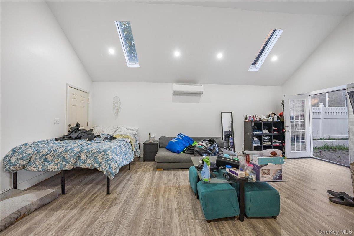 #20 photo, 1526 Kennellworth Place, Бронкс ‖ Bronx , NY 10465