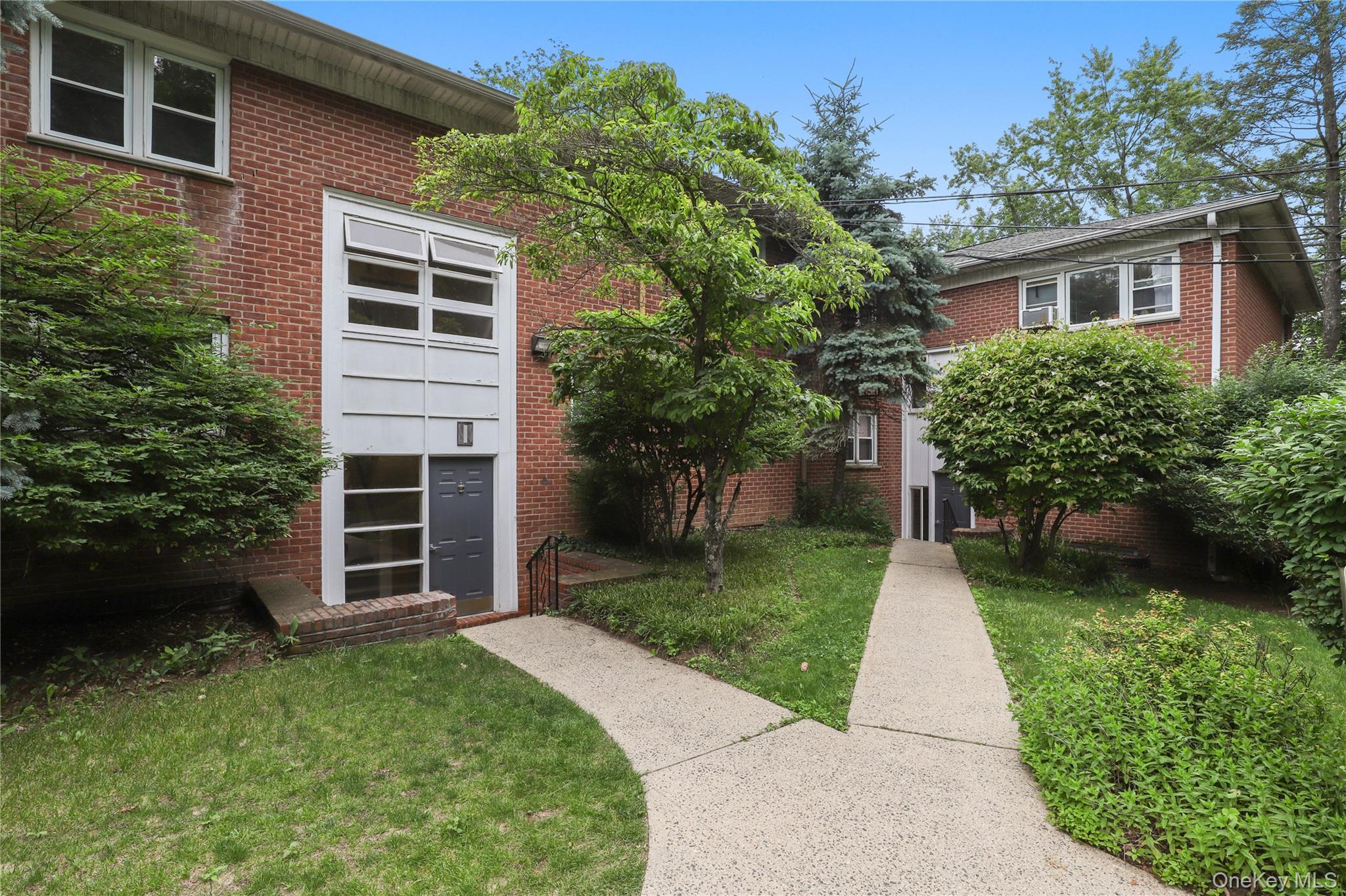 #12 photo, 140 N Broadway, Irvington , NY 10533