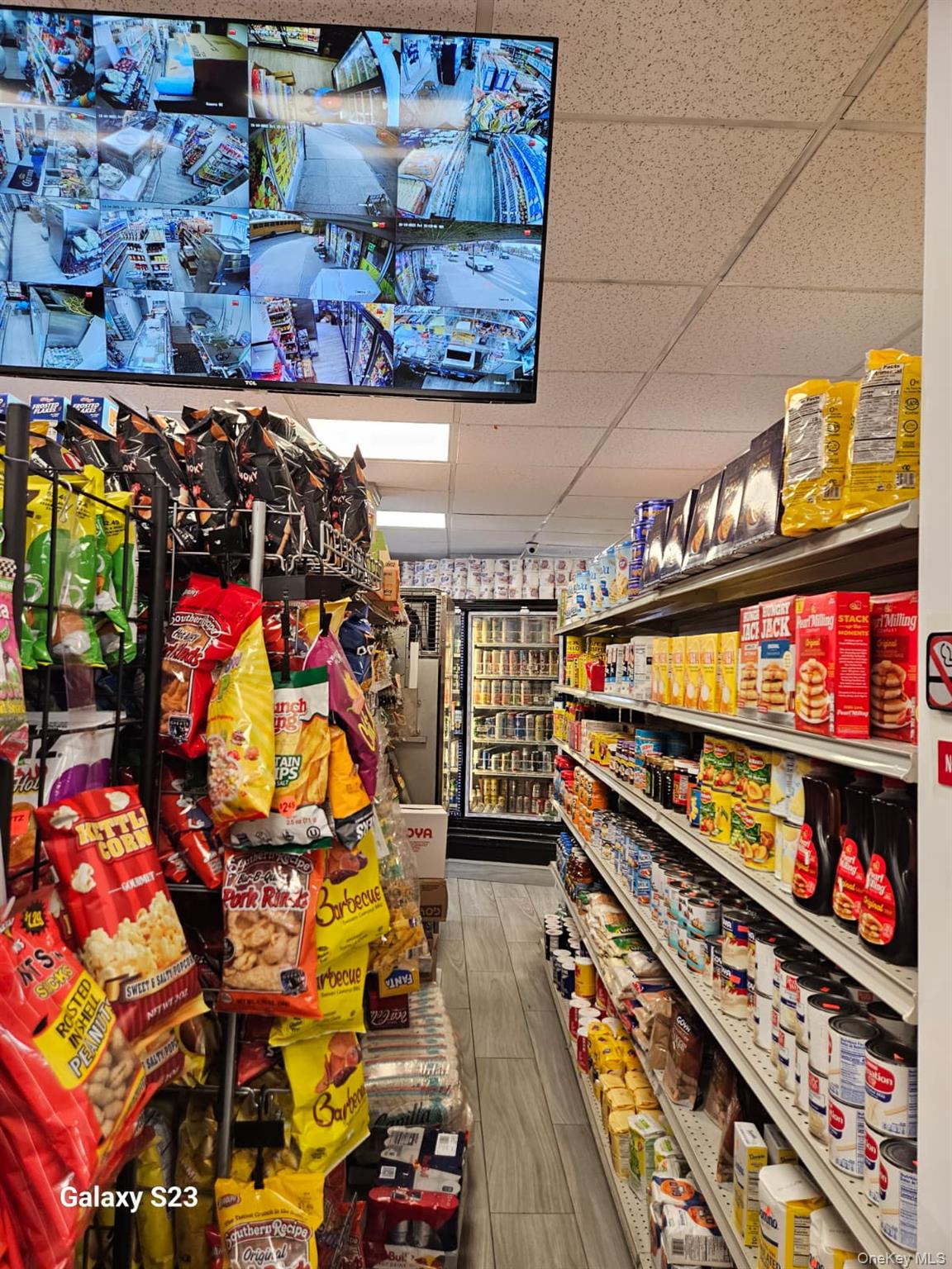 #4 photo, 2002 Ellis Avenue, Bronx , NY 10472