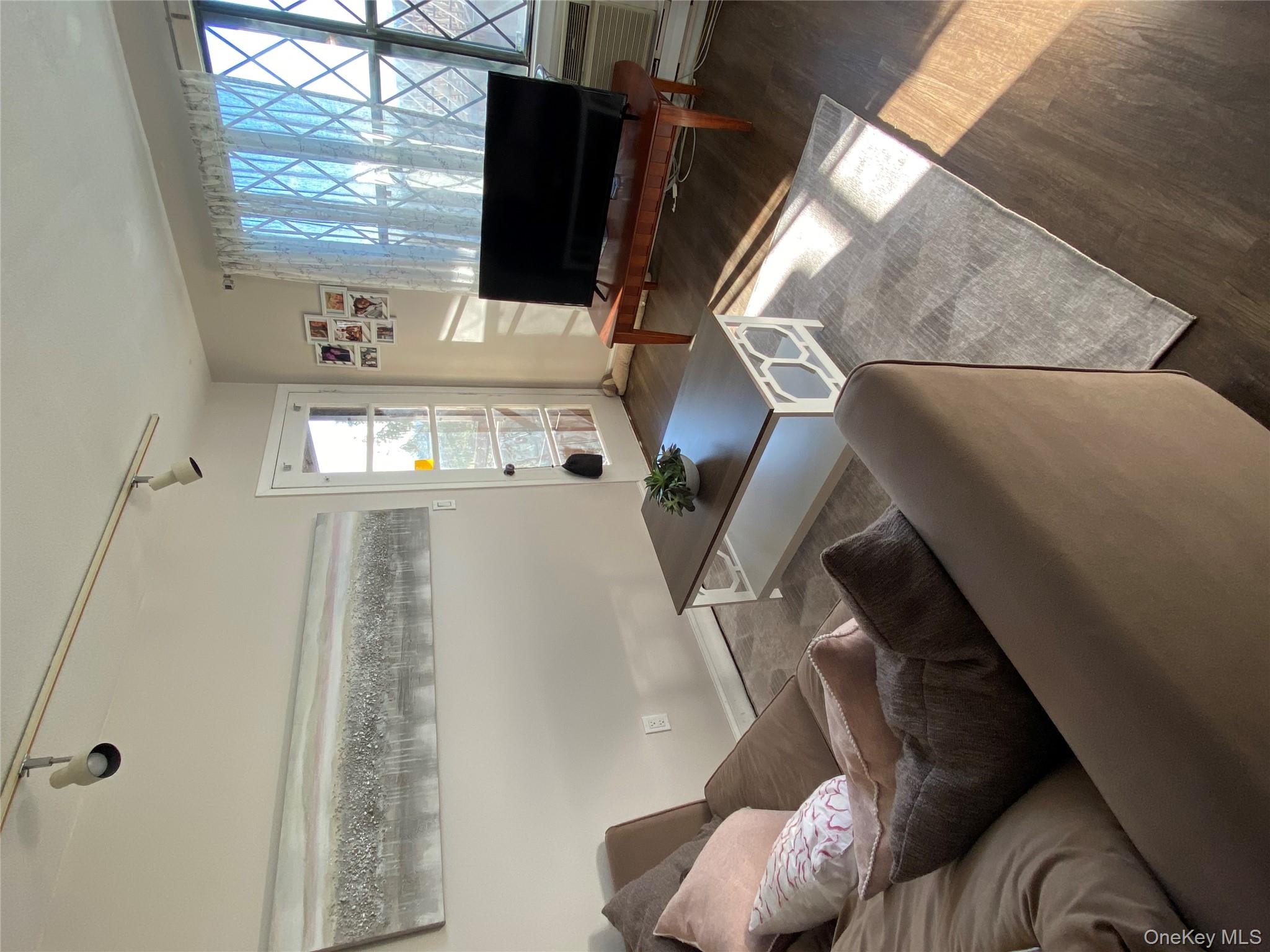 #2 photo, 478 Sierra Vista Lane, Valley Cottage , NY 10989