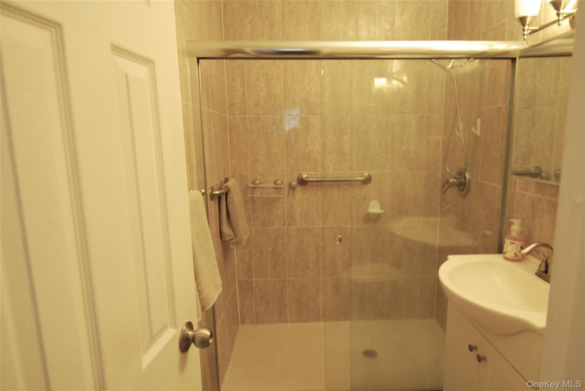 #9 photo, 1 Sadore Lane, 纽约州 Yonkers , NY 10710