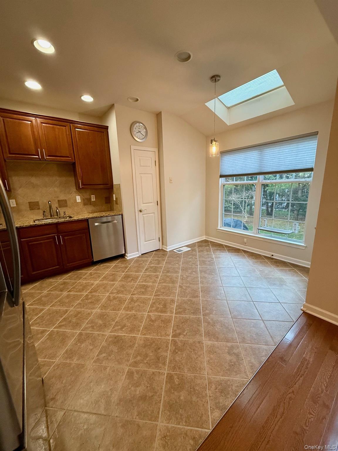 #3 photo, 955 Huntington Drive, Fishkill , NY 12524