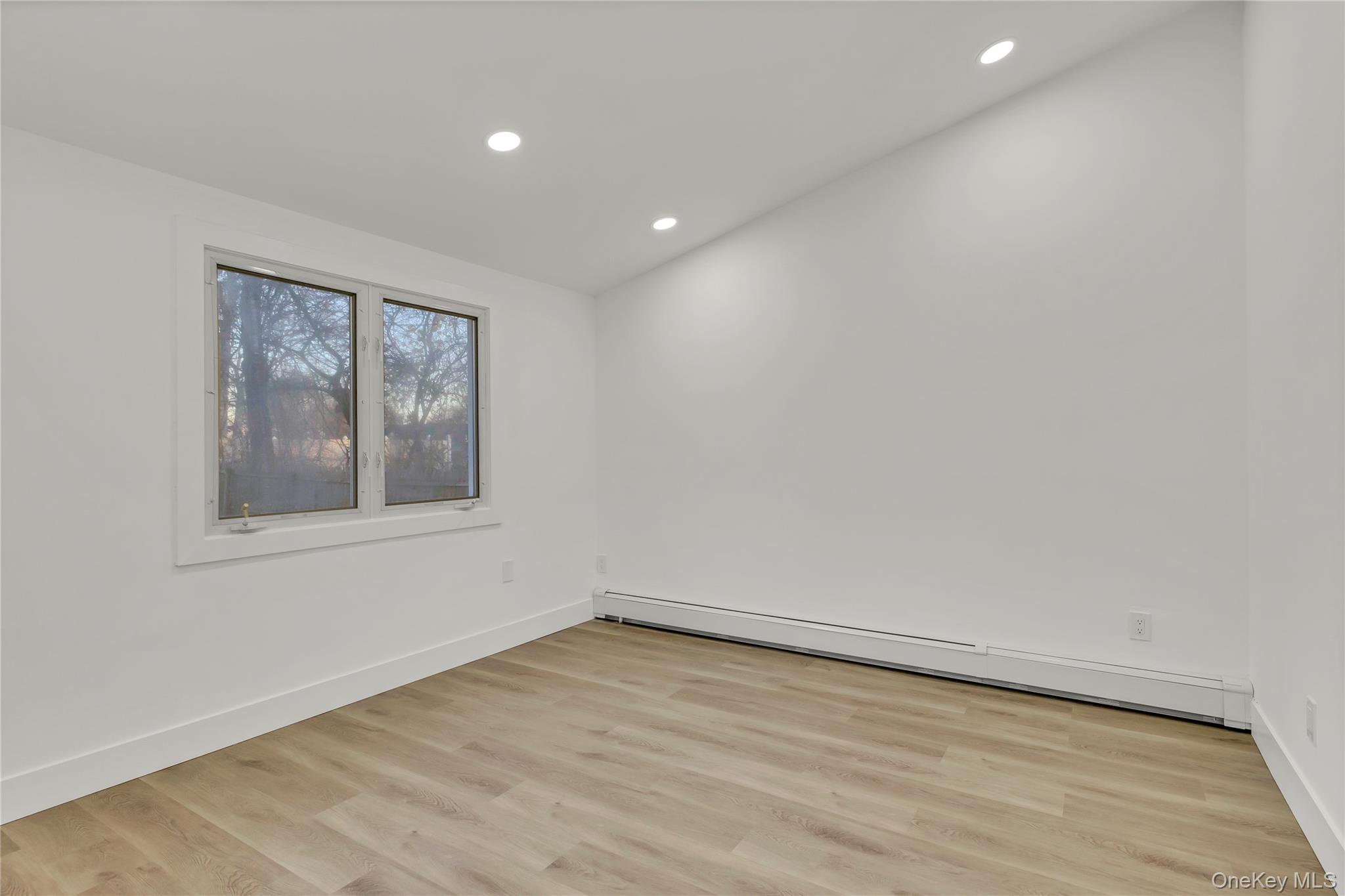 #17 photo, 21 John Drive, سوفولك Farmingville , NY 11738