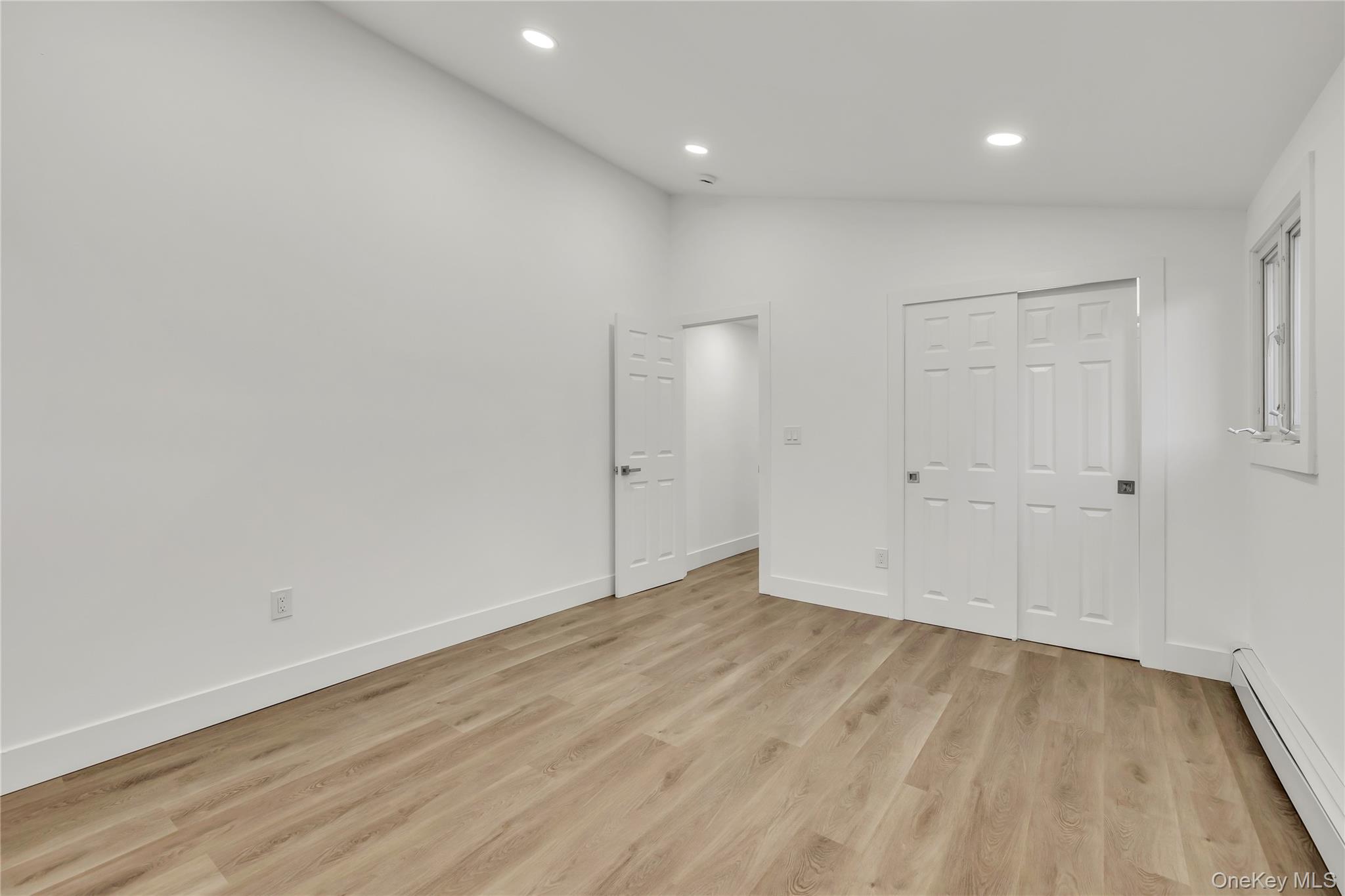 #19 photo, 21 John Drive, سوفولك Farmingville , NY 11738