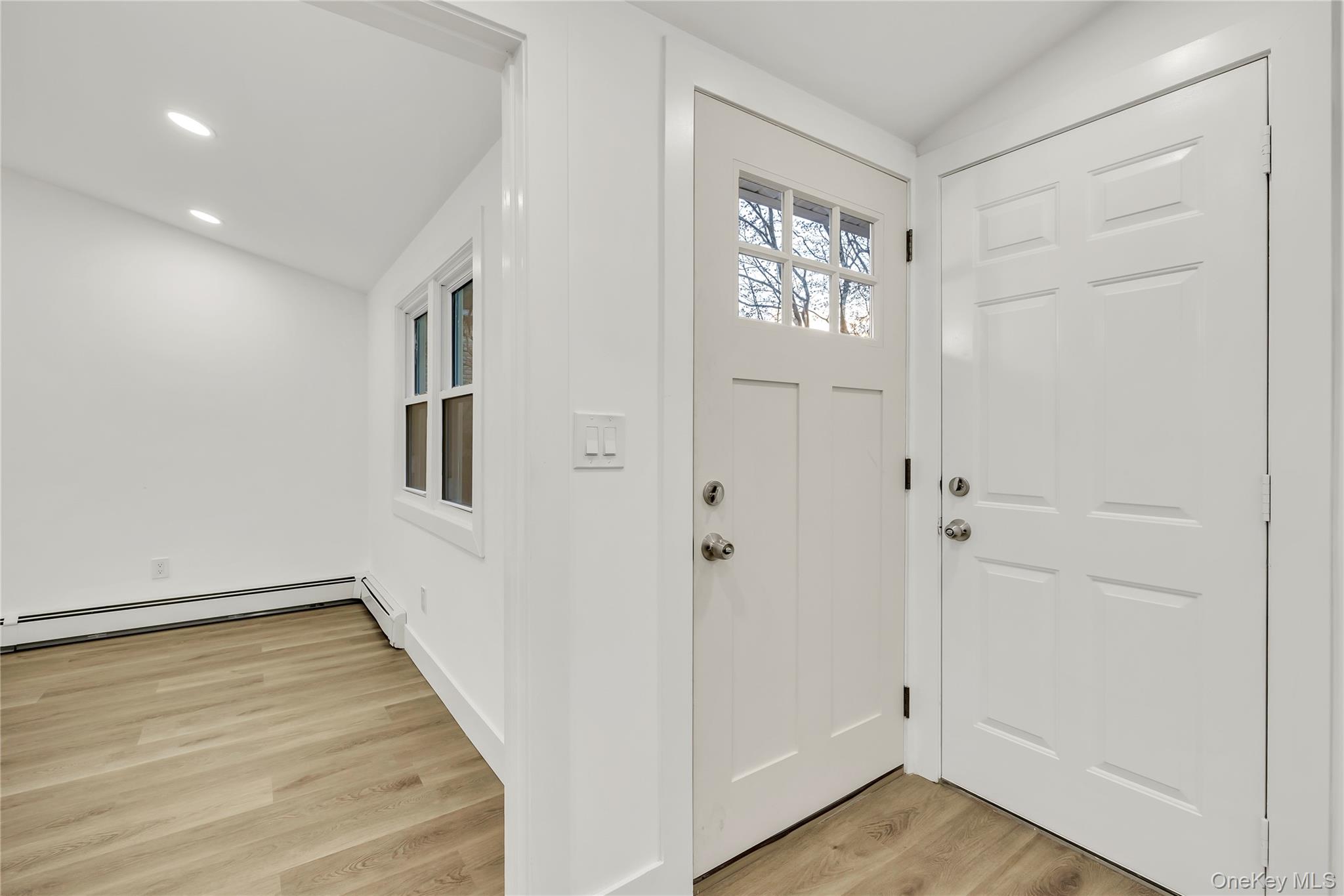 #8 photo, 21 John Drive, سوفولك Farmingville , NY 11738