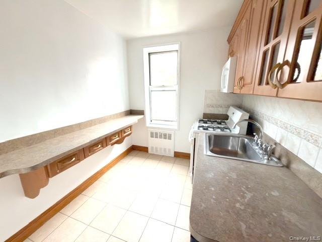 #13 photo, 59-30 108 Street, كوينز Corona , NY 11368