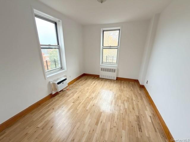 #7 photo, 59-30 108 Street, كوينز Corona , NY 11368