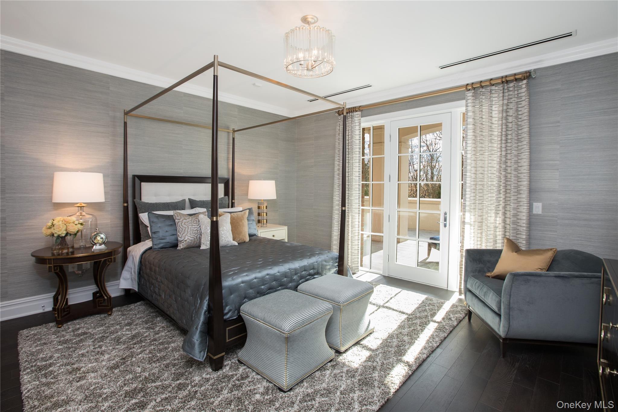 #14 photo, 3000 Royal Court, ناسو North Hills , NY 11040