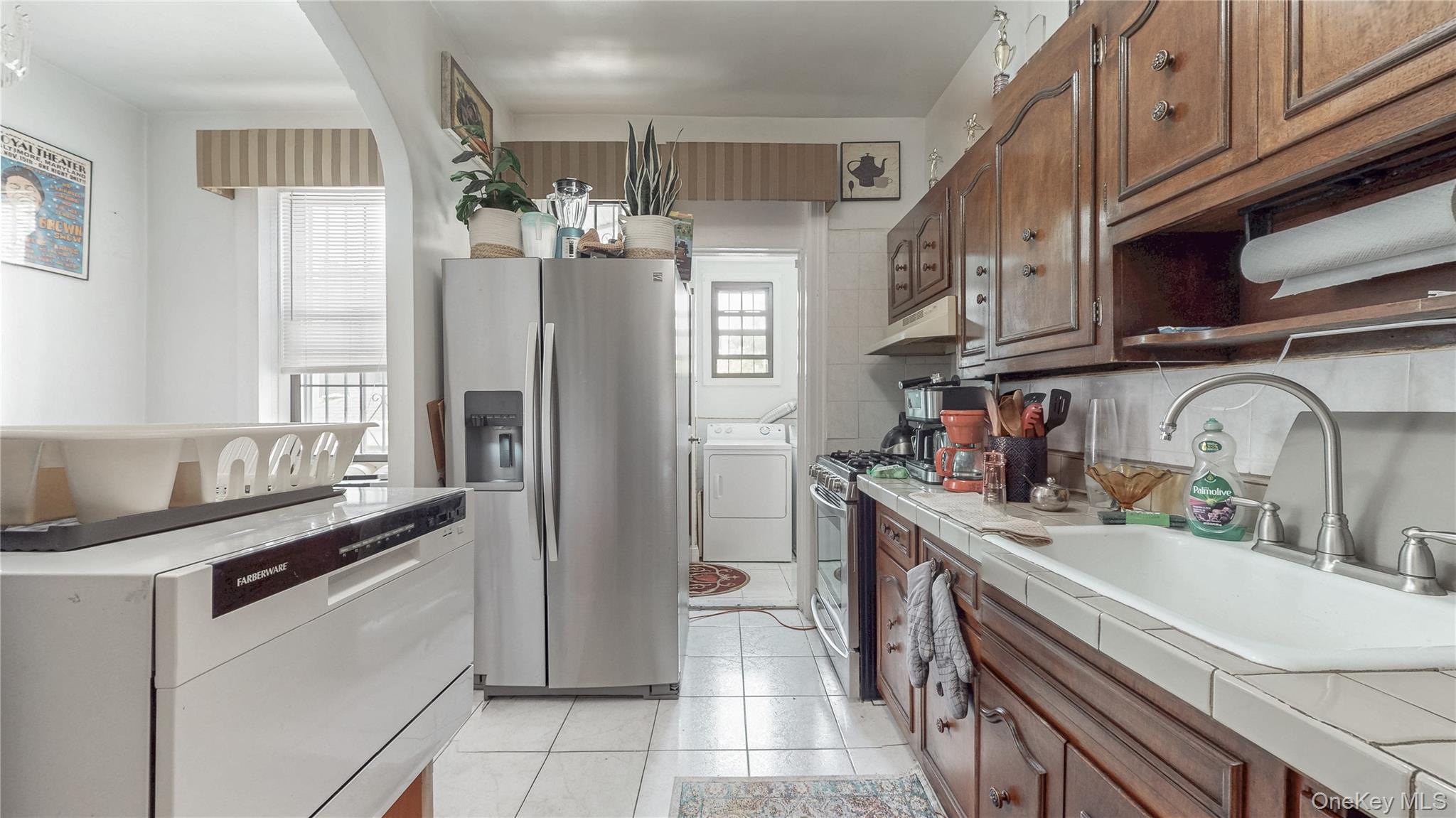 #4 photo, 80 E 56th Street, Brooklyn , NY 11203