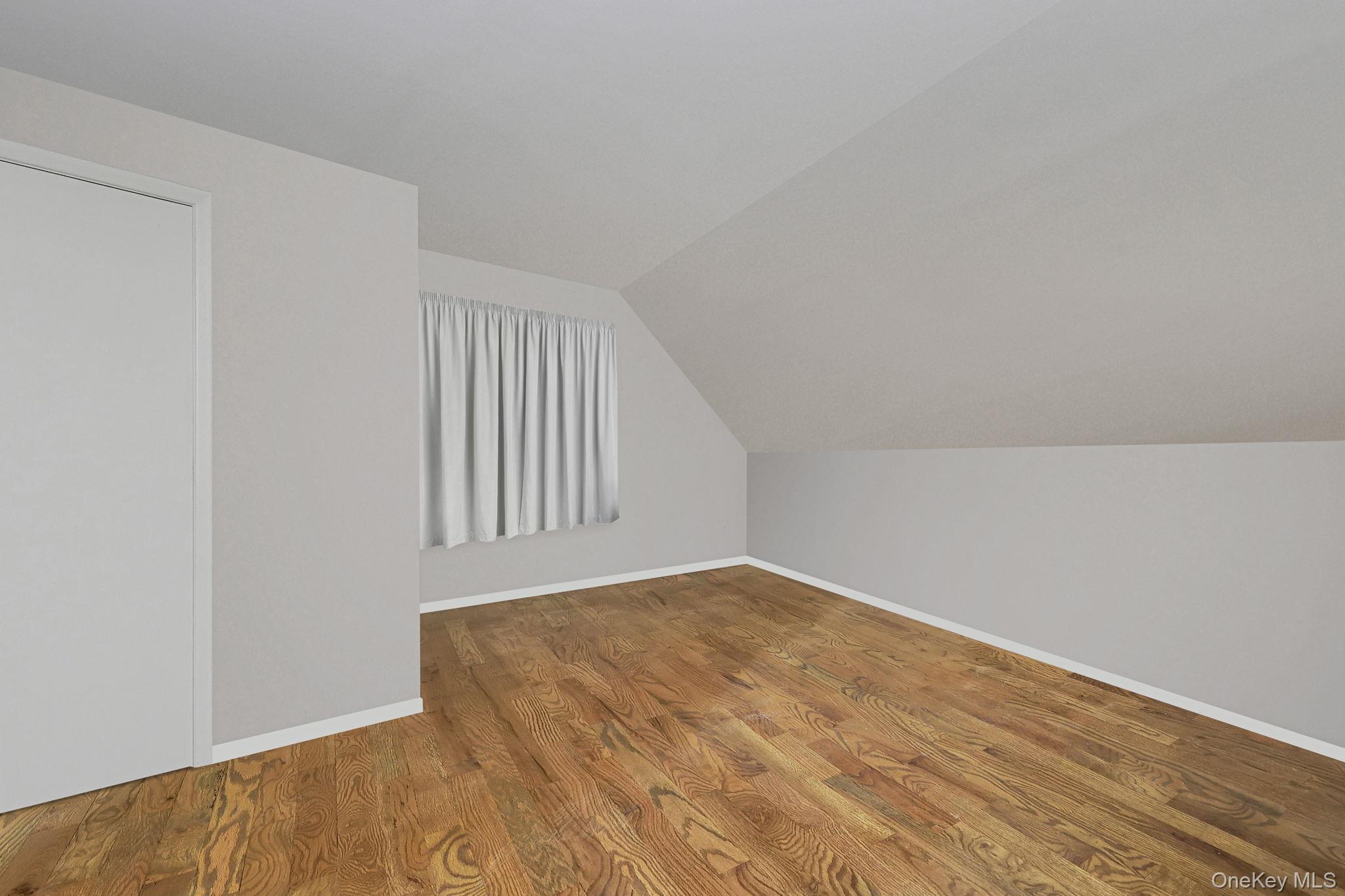 #16 photo, 3109 Devon Avenue, سوفولك Medford , NY 11763