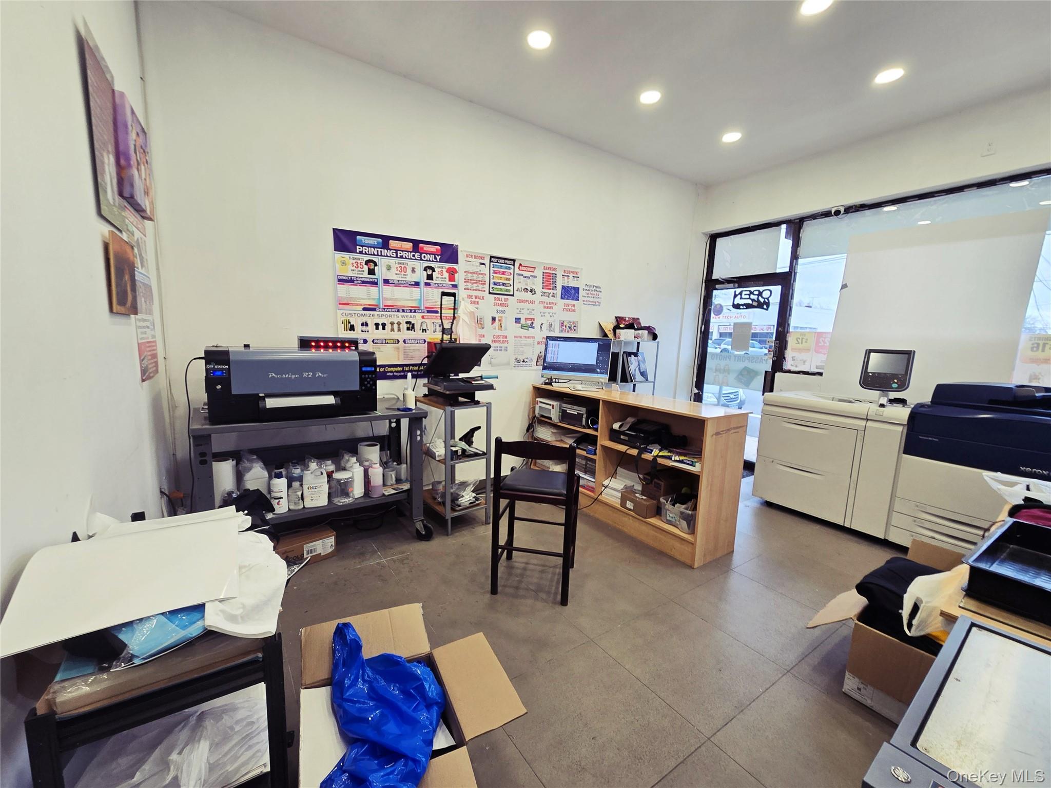 #11 photo, 777 W Merrick Road, ناسو Valley Stream , NY 11580