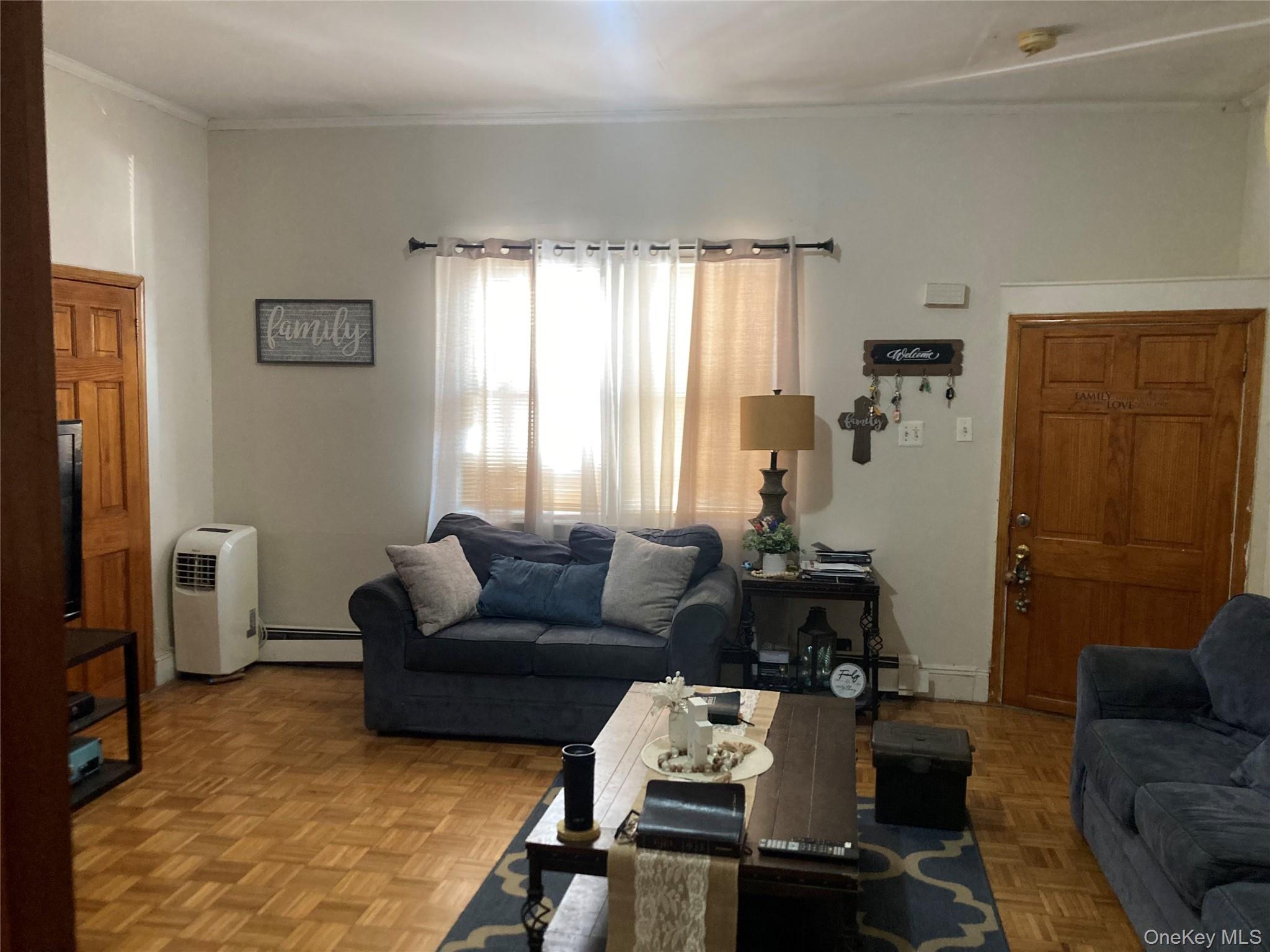 #17 photo, 777 W Merrick Road, ناسو Valley Stream , NY 11580