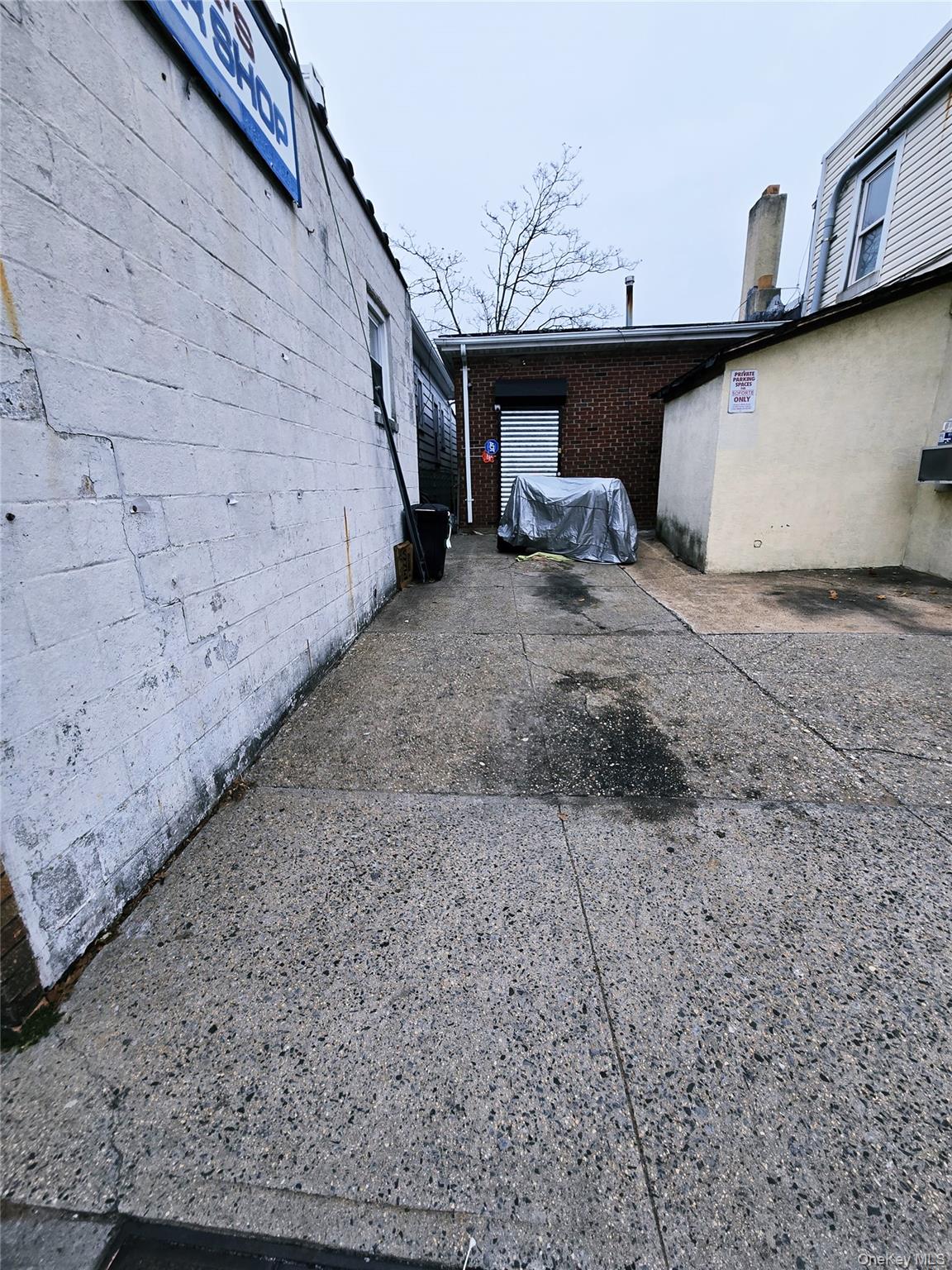 #4 photo, 777 W Merrick Road, ناسو Valley Stream , NY 11580