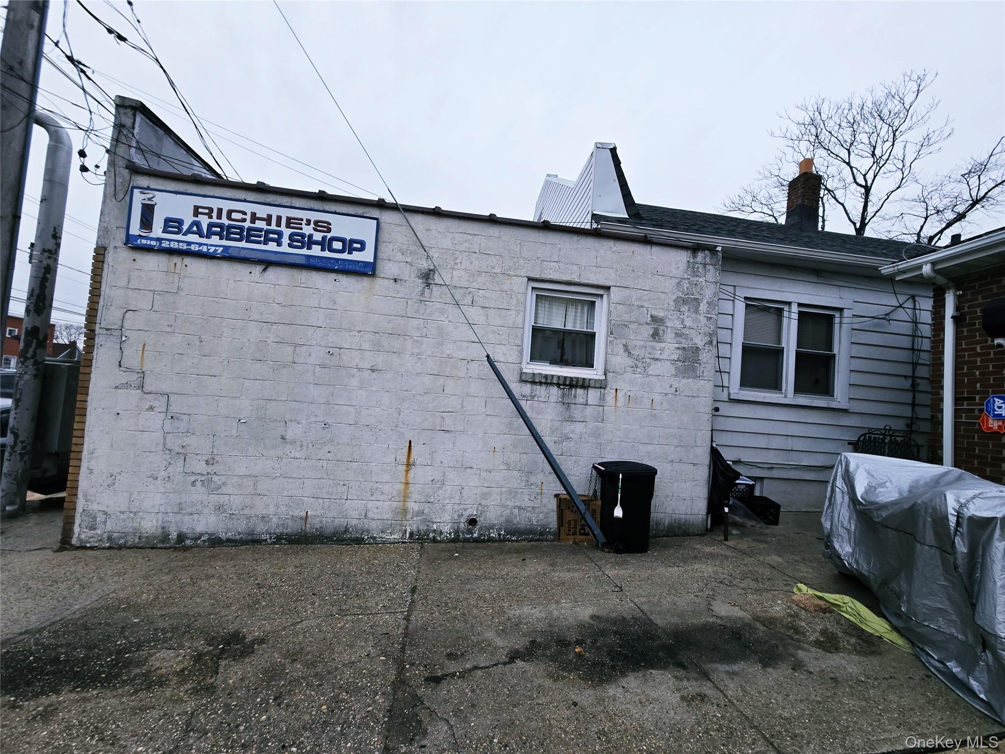 #5 photo, 777 W Merrick Road, ناسو Valley Stream , NY 11580