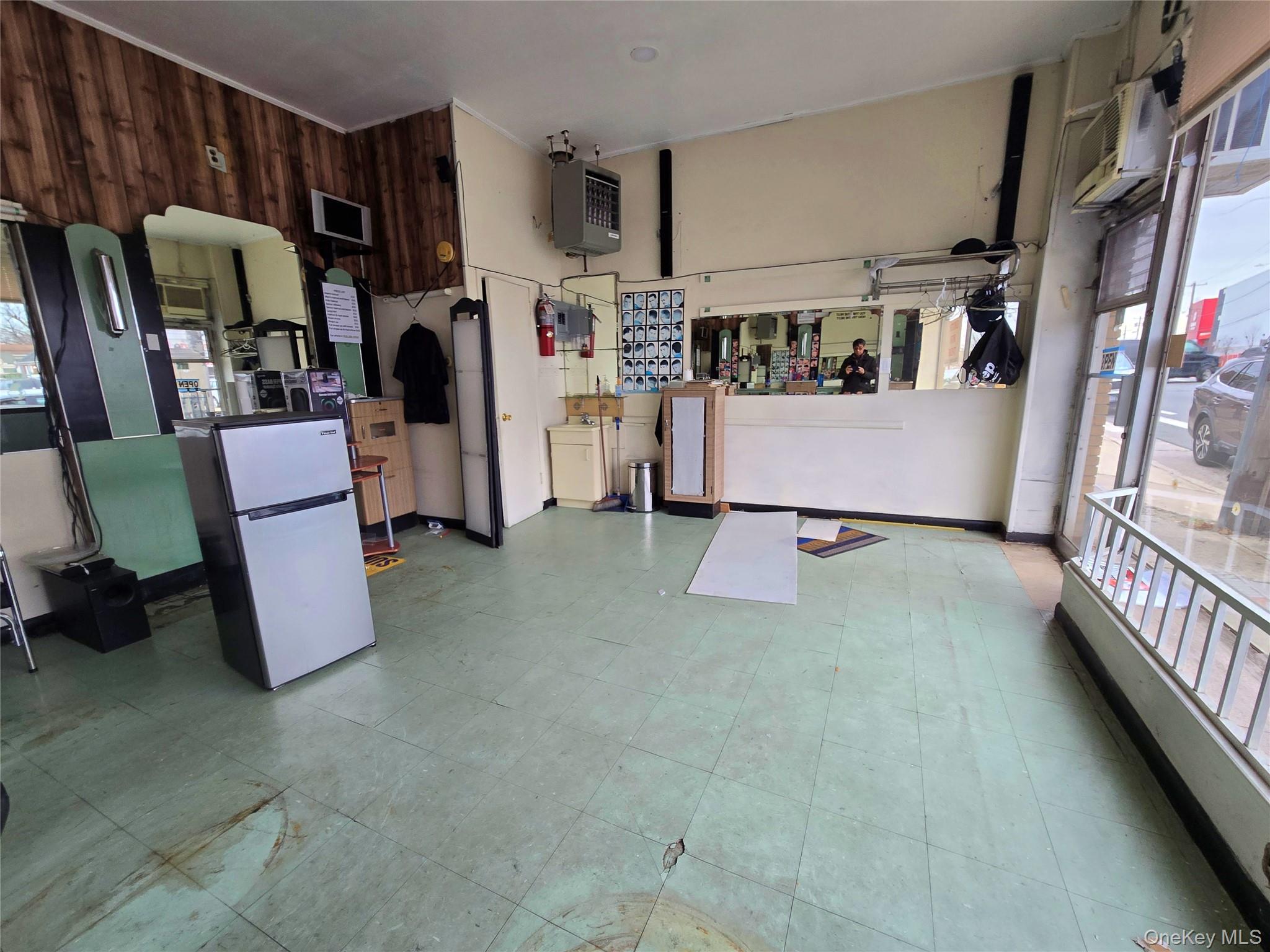 #8 photo, 777 W Merrick Road, ناسو Valley Stream , NY 11580