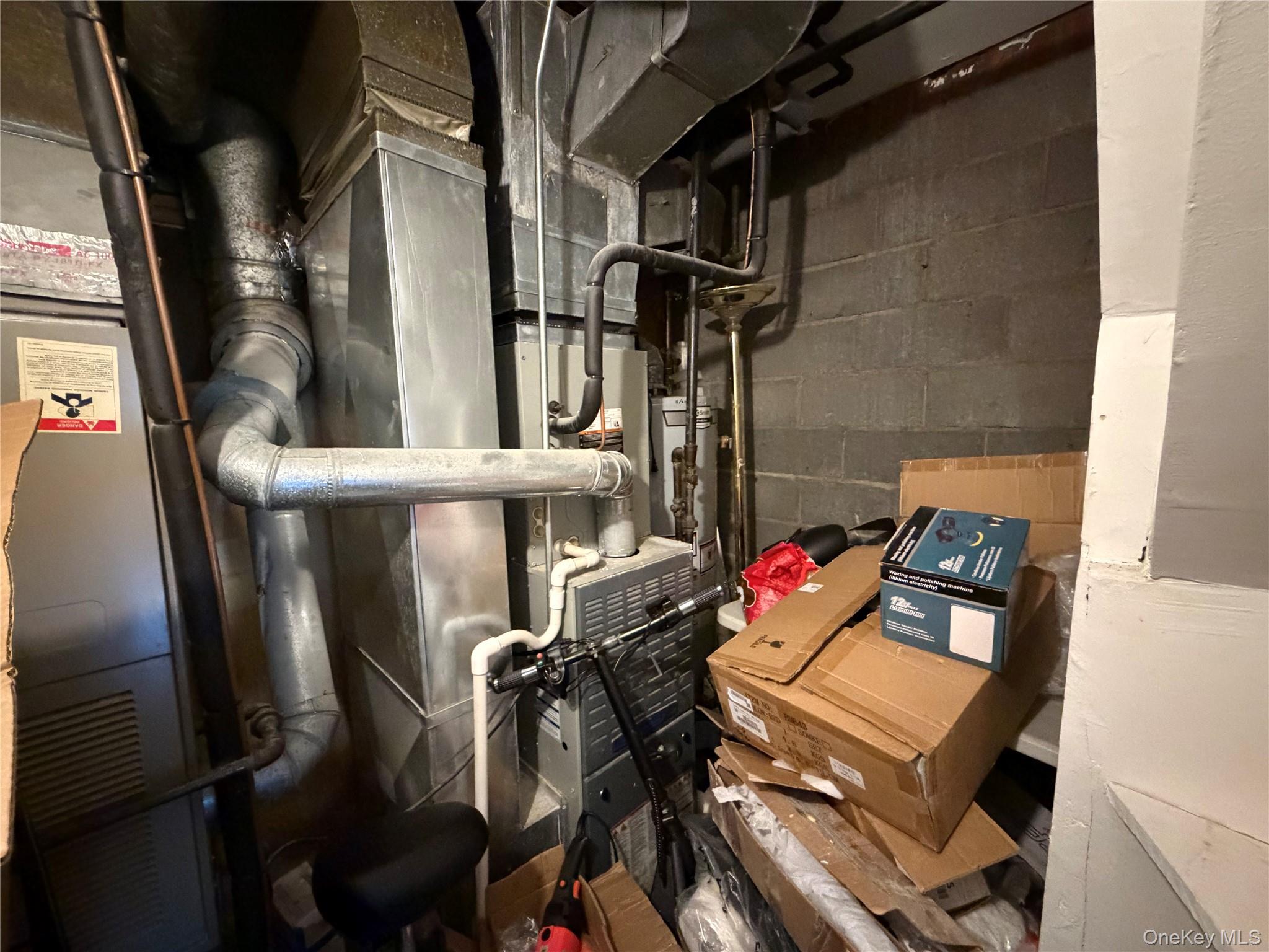 #12 photo, 224-01 59 Avenue, كوينز Bayside , NY 11364