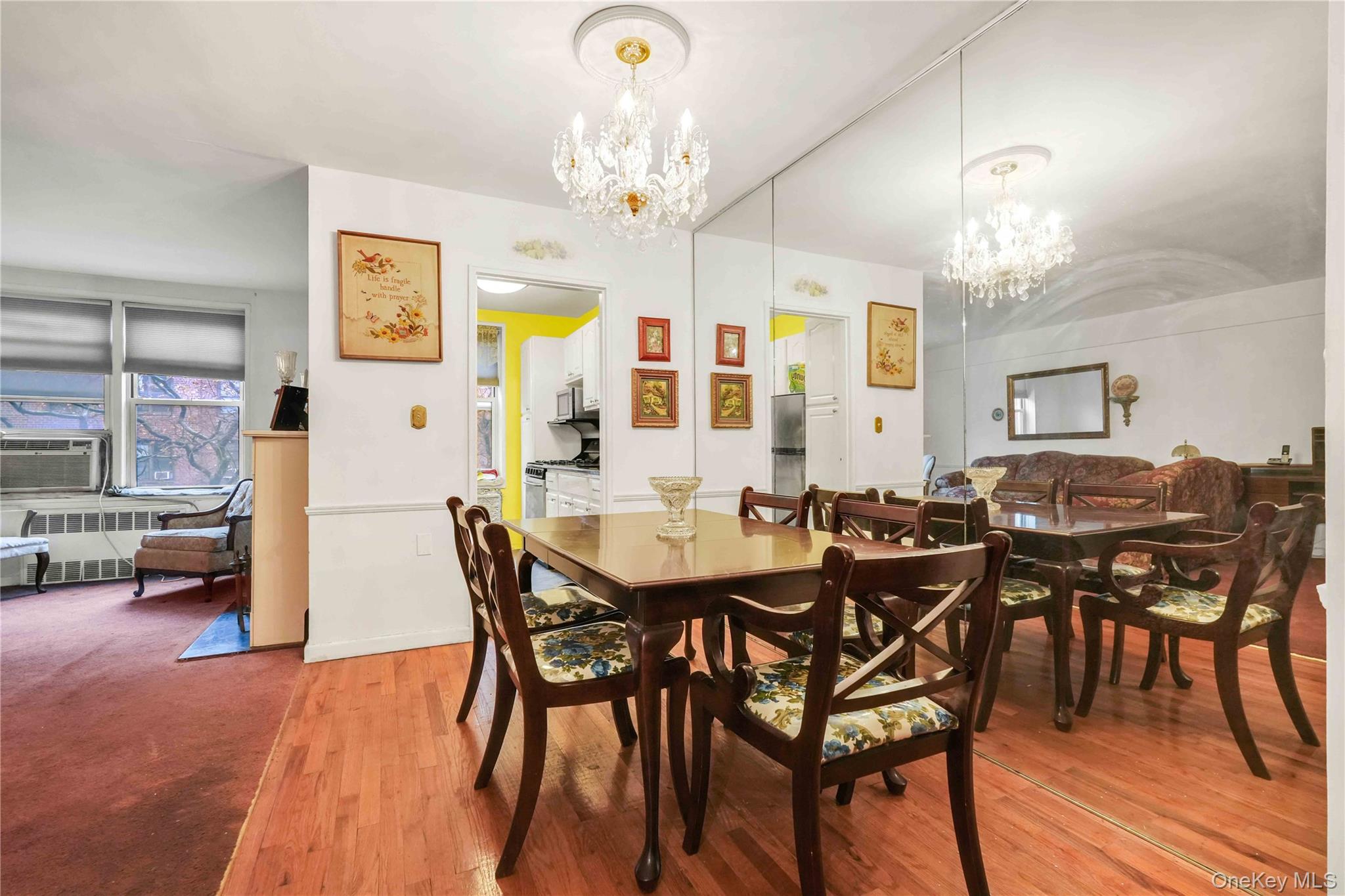 #7 photo, 33-45 92 Street, كوينز Jackson Heights , NY 11372