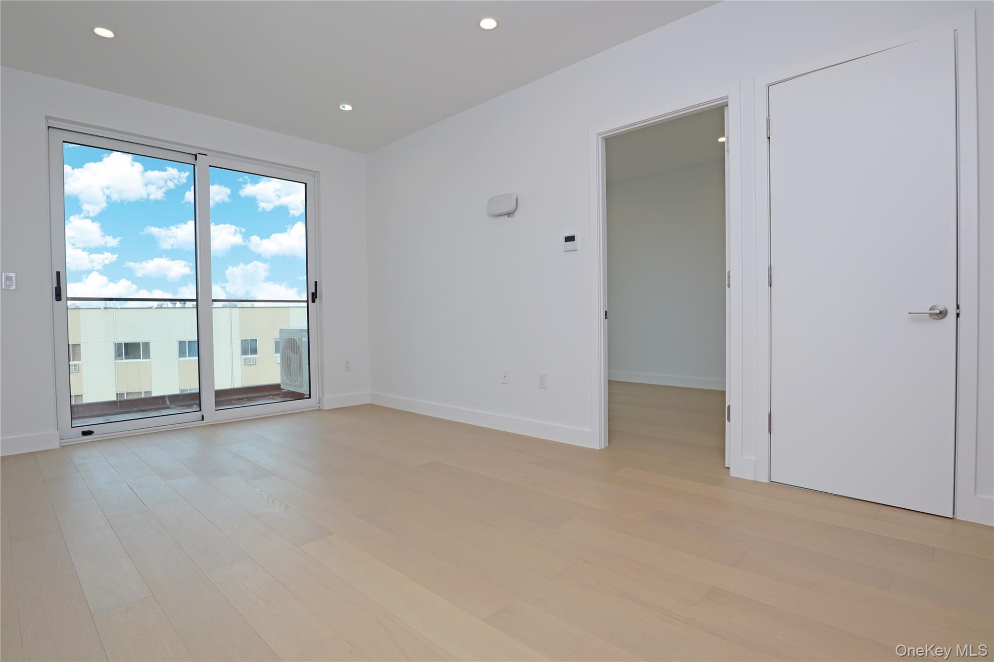 #15 photo, 15002 Northern Boulevard, Flushing , NY 11354