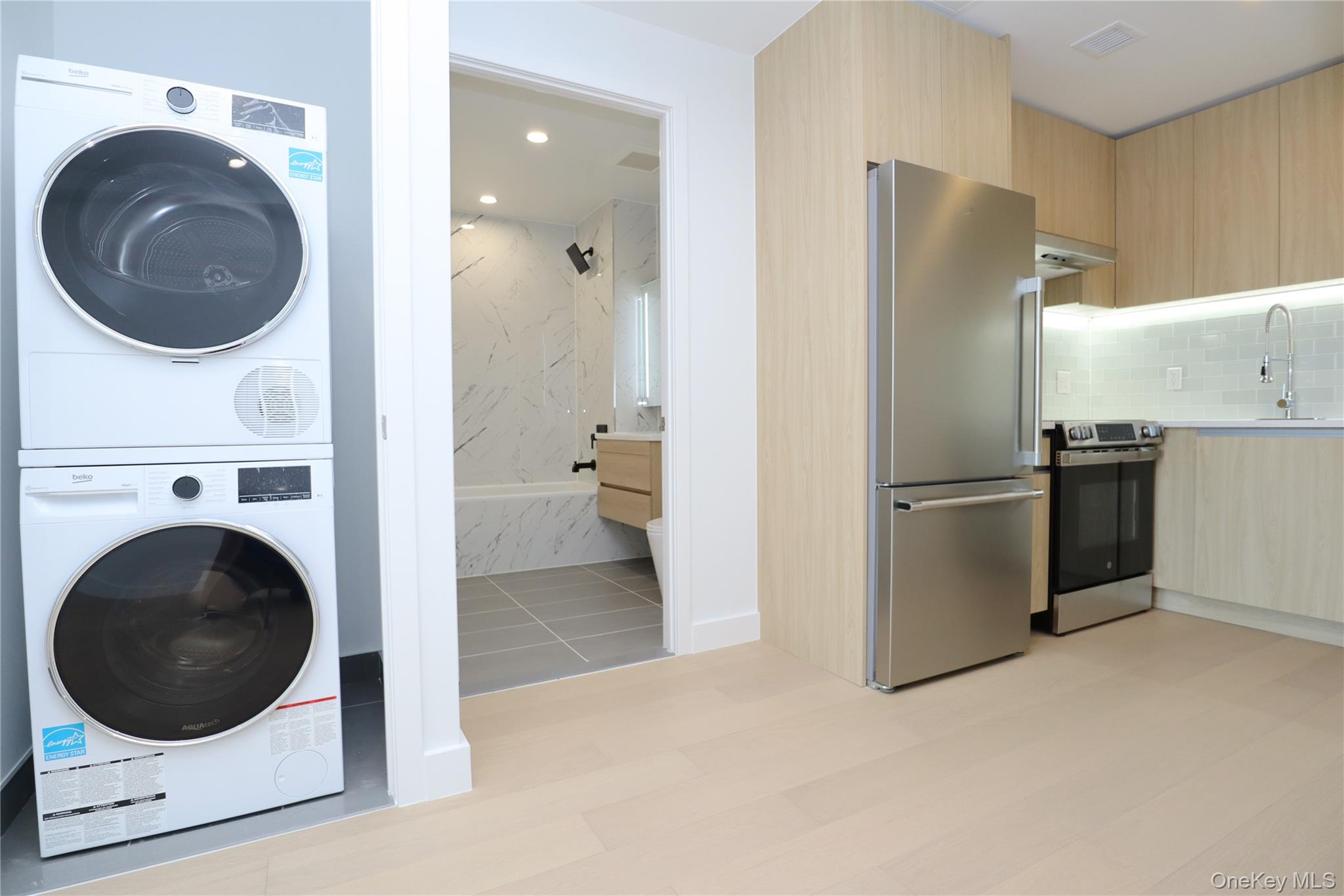 #16 photo, 15002 Northern Boulevard, Flushing , NY 11354