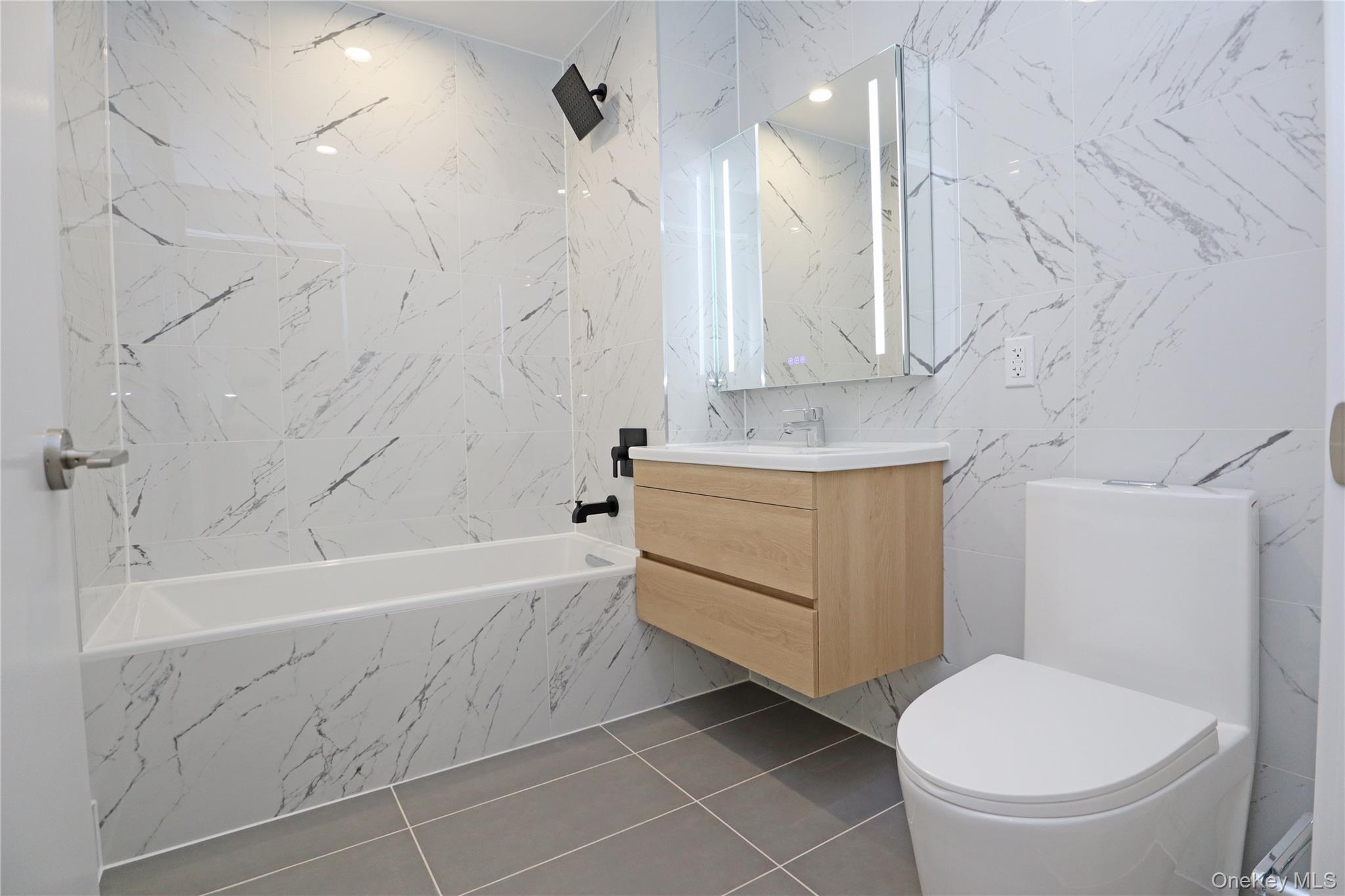 #5 photo, 15002 Northern Boulevard, Flushing , NY 11354