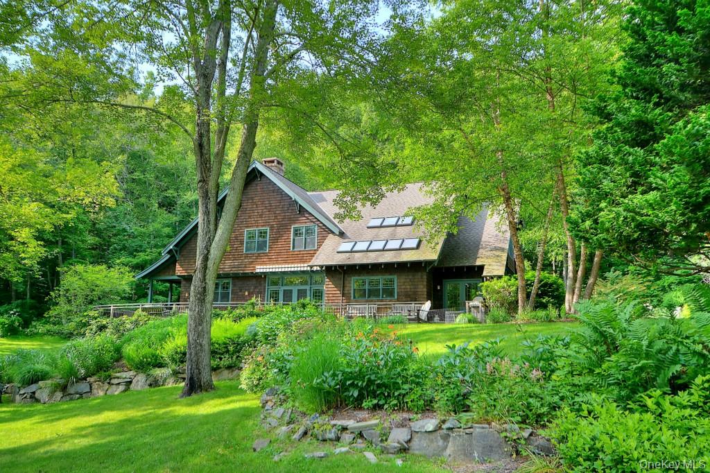 #1 photo, 16 Old Post Road, Bedford Corners , NY 10549