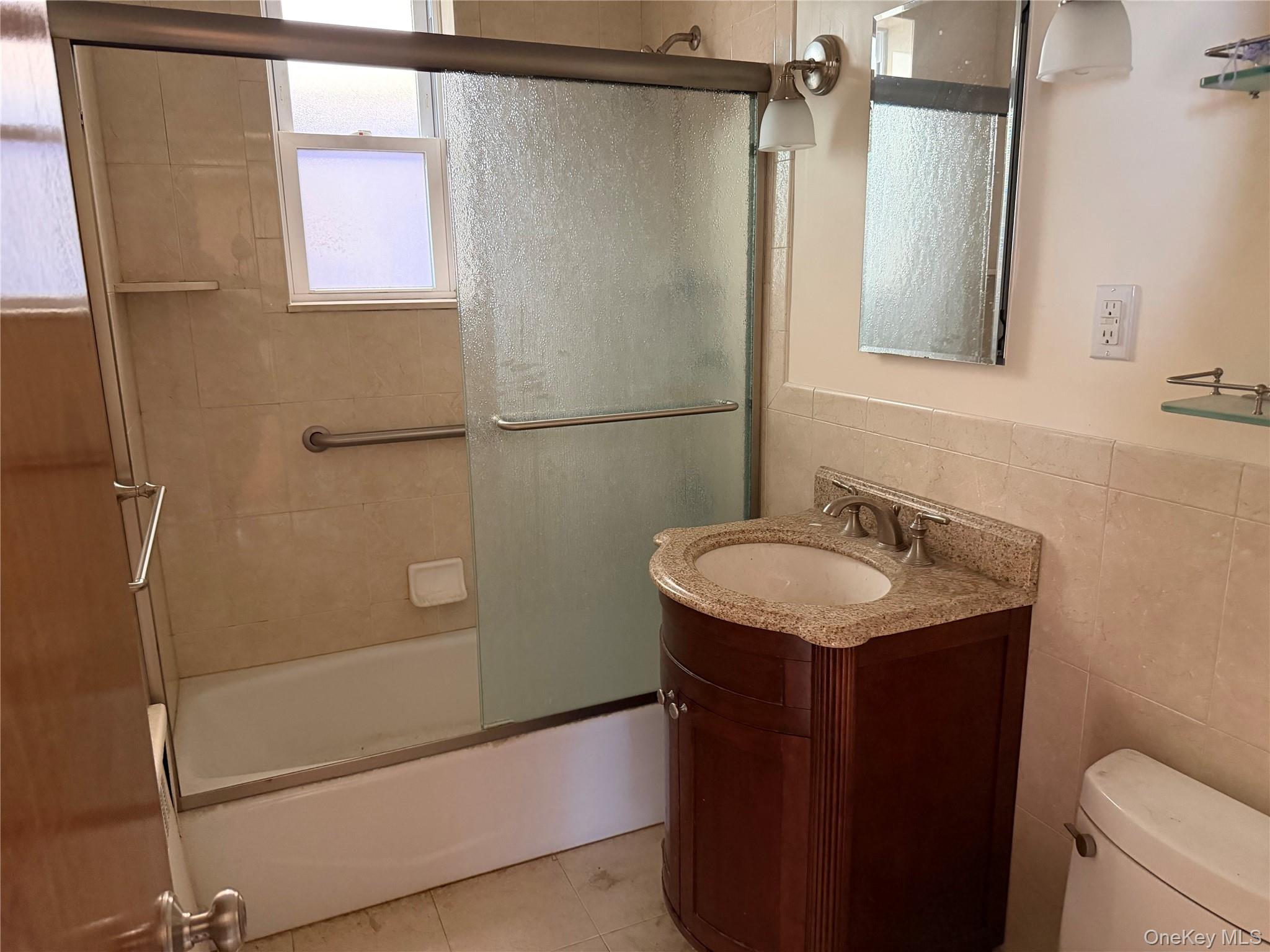 #14 photo, 512 Minnieford Avenue, 브롱크스 Bronx , NY 10464