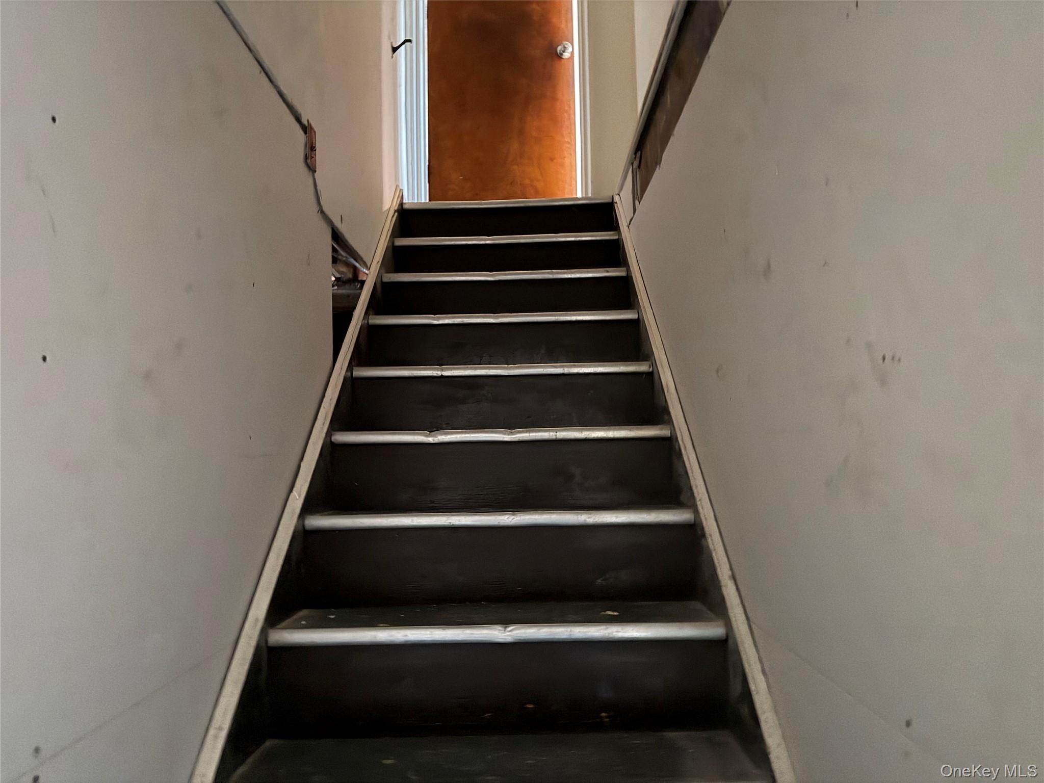 #15 photo, 512 Minnieford Avenue, 브롱크스 Bronx , NY 10464