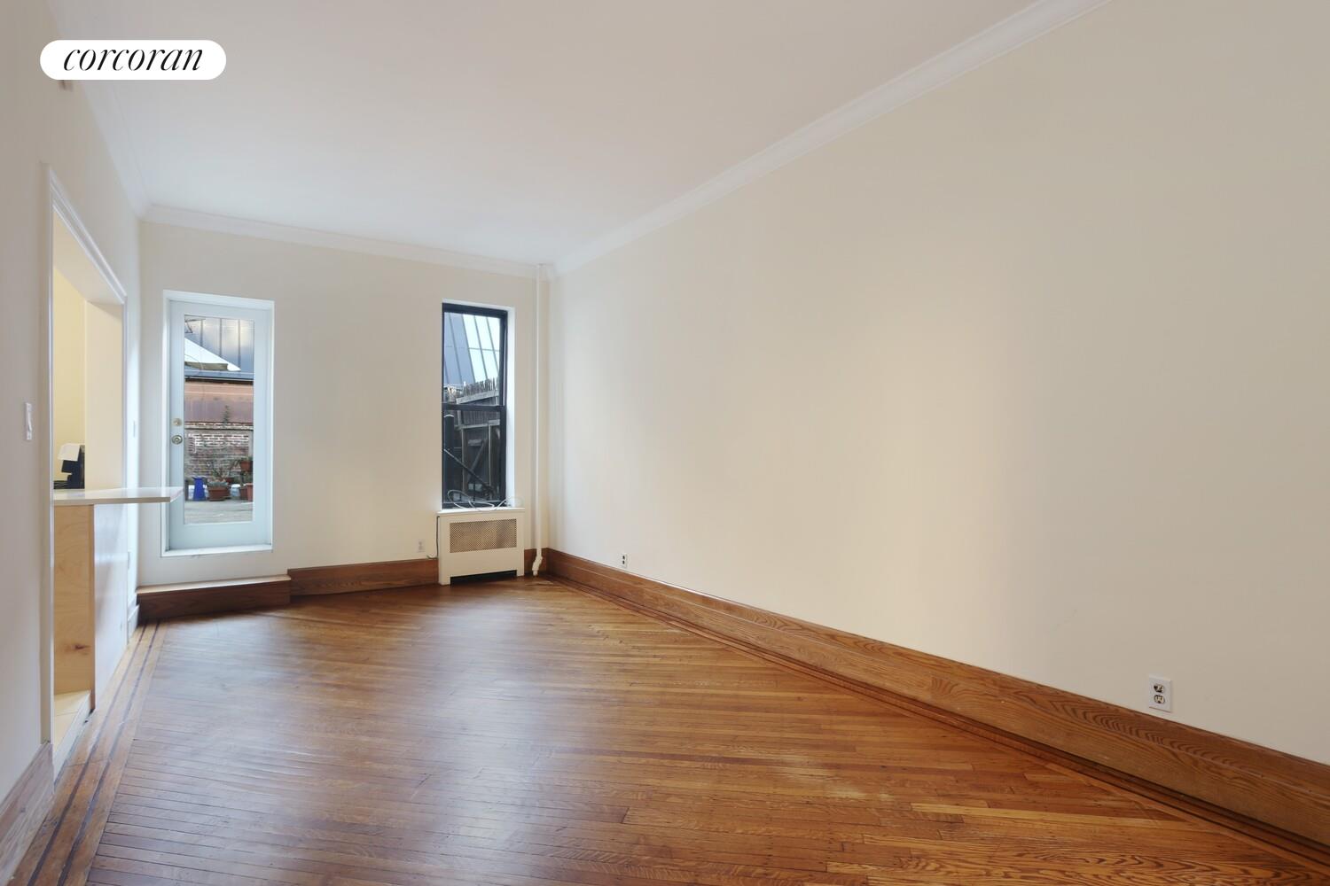 #2 photo, 30 PIERREPONT Street, Brooklyn Heights , NY 11201