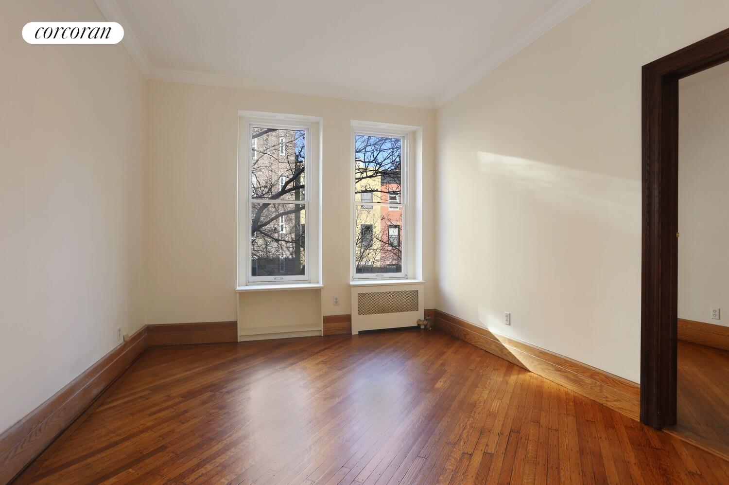 #4 photo, 30 PIERREPONT Street, Brooklyn Heights , NY 11201