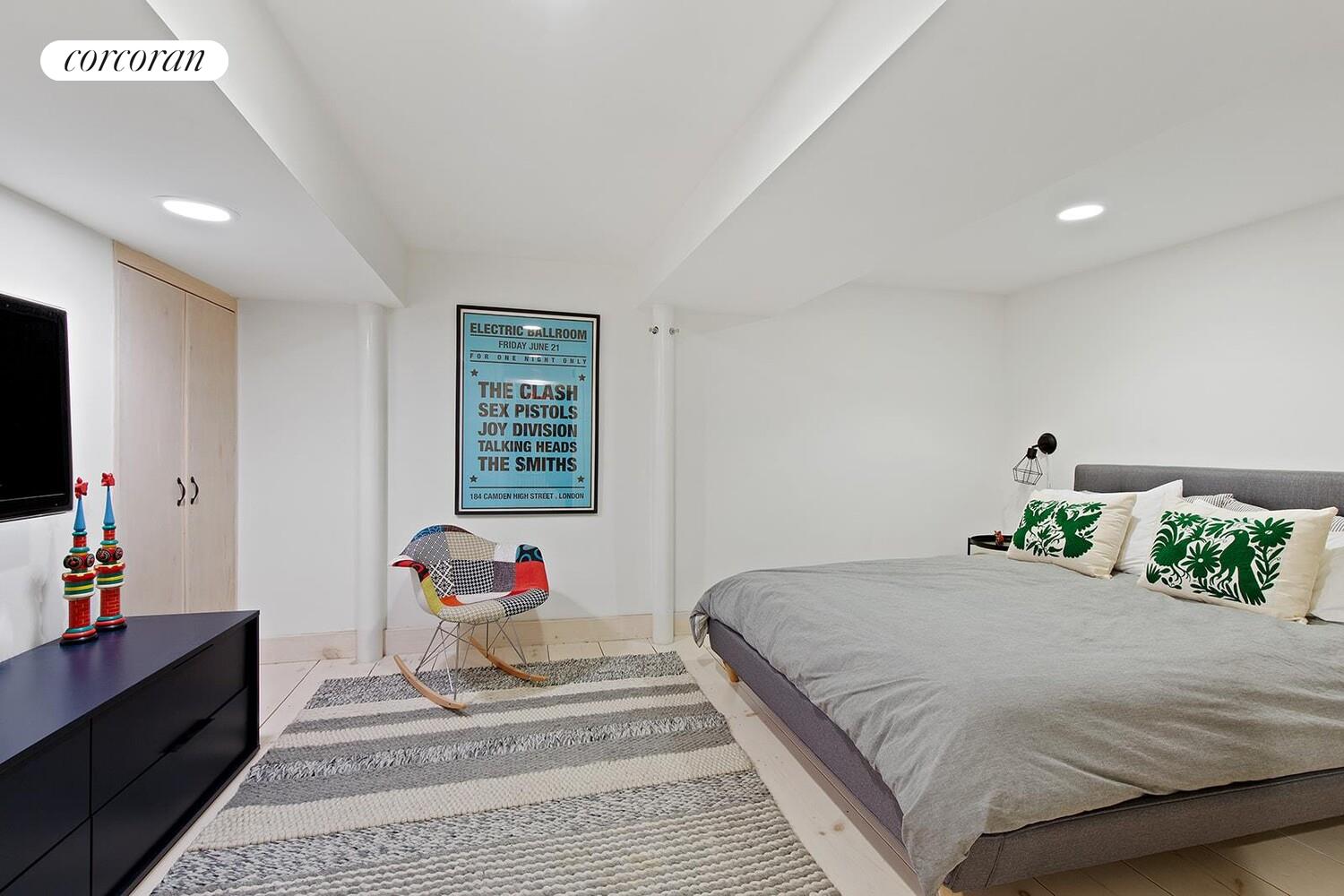 #19 photo, 333 GATES Avenue, 브루클린 Bedford-Stuyvesant , NY 11216