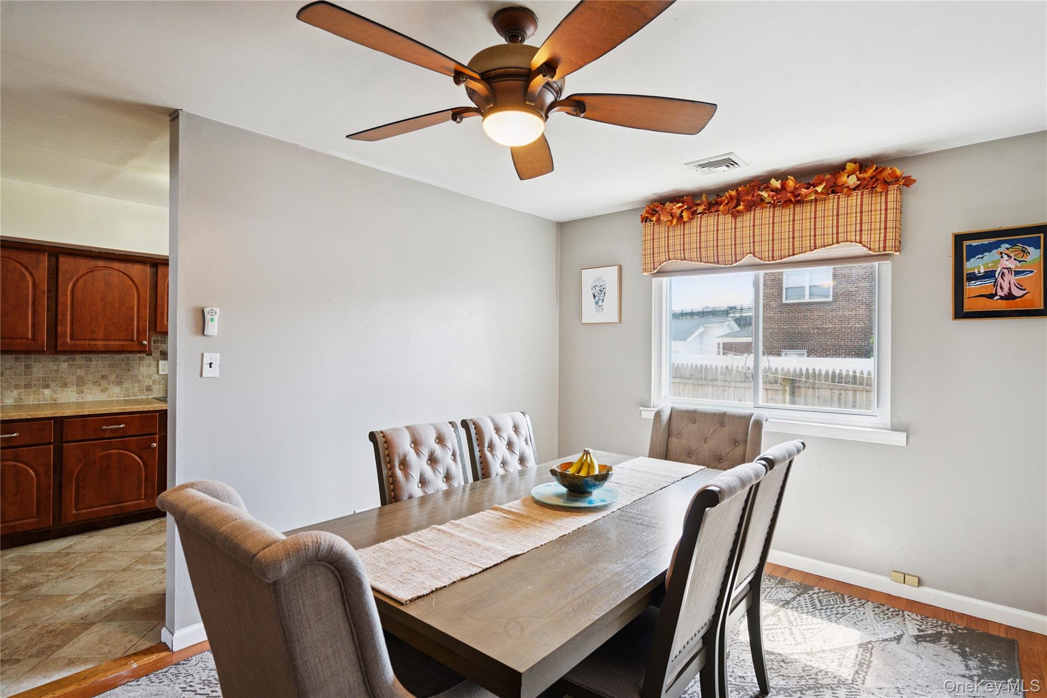 #11 photo, 88 E Valley Stream Boulevard, ناسو Valley Stream , NY 11580