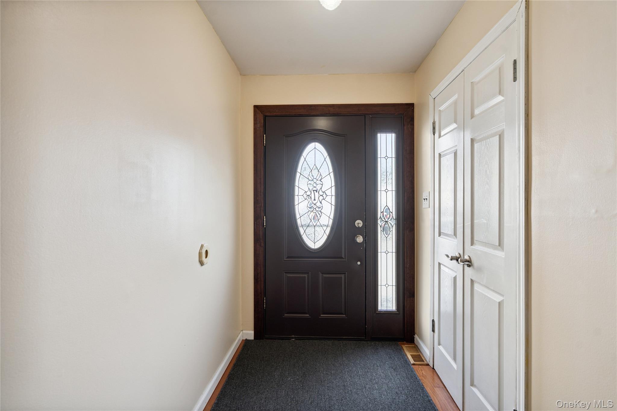 #3 photo, 88 E Valley Stream Boulevard, ناسو Valley Stream , NY 11580