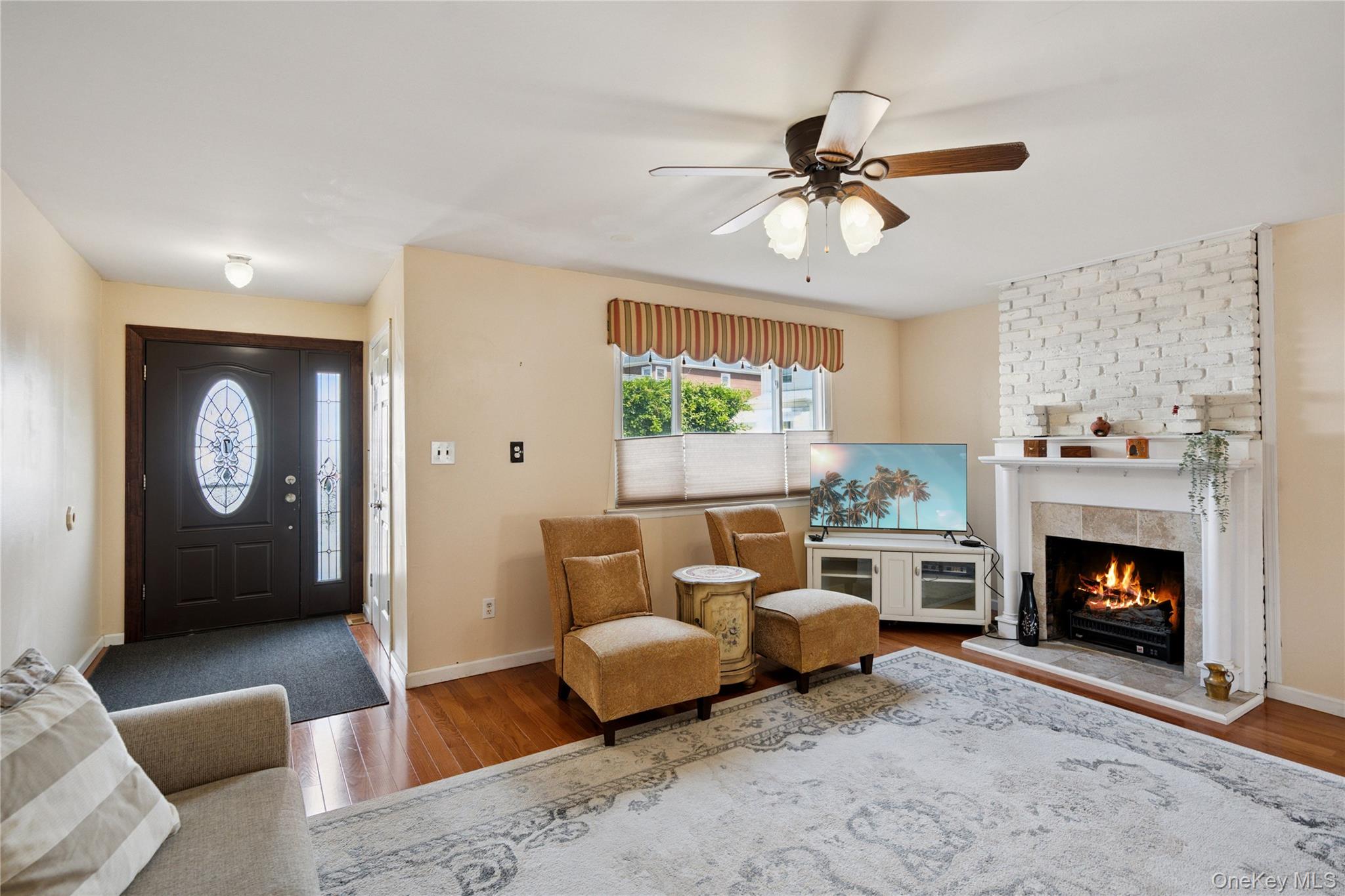 #5 photo, 88 E Valley Stream Boulevard, ناسو Valley Stream , NY 11580